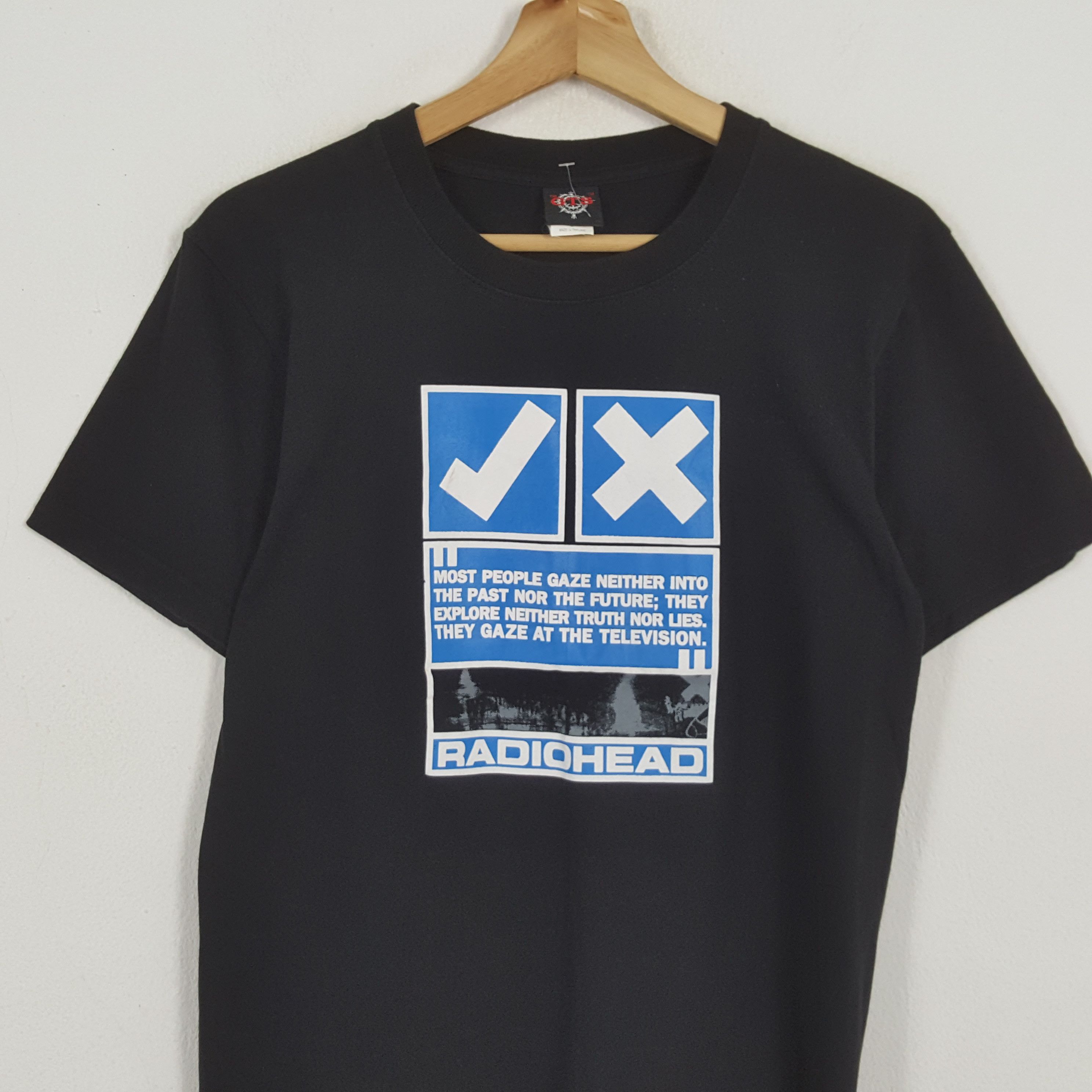 Band Tees × Vintage Vintage RADIOHEAD British Rock Band Tour T-Shirts Size US S / EU 44-46 / 1 - 2 Thumbnail