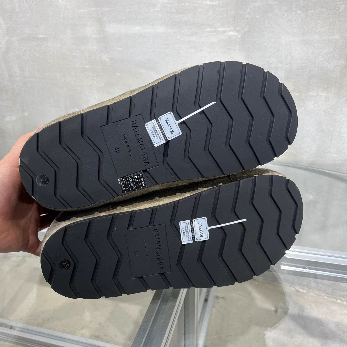 Balenciaga Balenciaga 26 Dumbo Distressed Snow Boots 42 Size US 11 / IT 41 - 7 Thumbnail