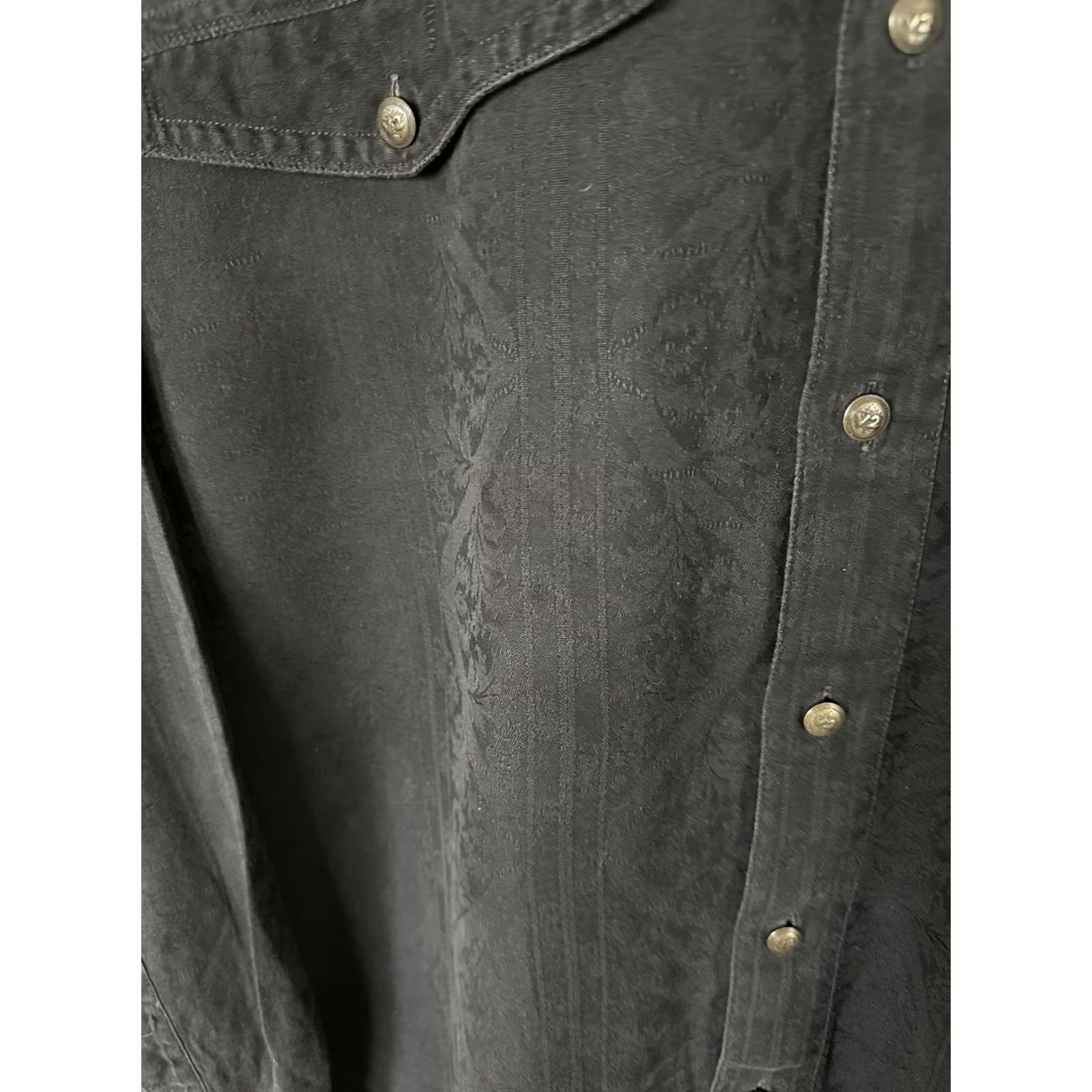 Versace VINTAGE Versace Classic Button-Up Shirt Men XL Black 90s Long Sleeve Collared Size US XL / EU 56 / 4 - 3 Thumbnail