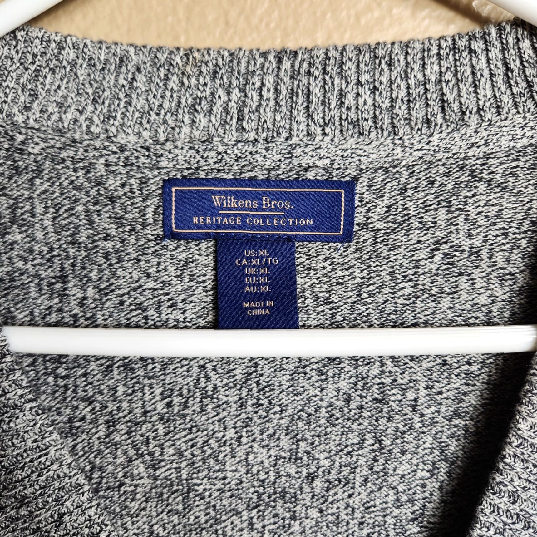 Vintage Wilken Bros. Mens Heathered Black Buttonfront V-Neck Sweater Cardigan XL | Black | Heathered | Cardigan | Sweater | V-Neck | Buttonfront | Mens | XL Size US XL / EU 56 / 4 - 3 Thumbnail