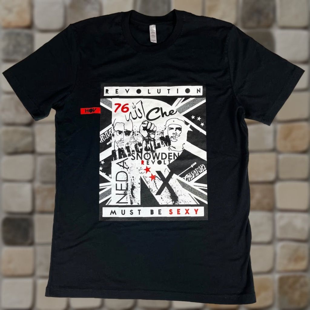 Vintage NWOT 'Revolution Must Be Sexy' T-Shirt Sz M Unbranded Unisex Adults Short Sleeve Crew Neck Black 100% Cotton Graphic Print 90s Style Mens Womens Size US M / EU 48-50 / 2 - 1 Thumbnail