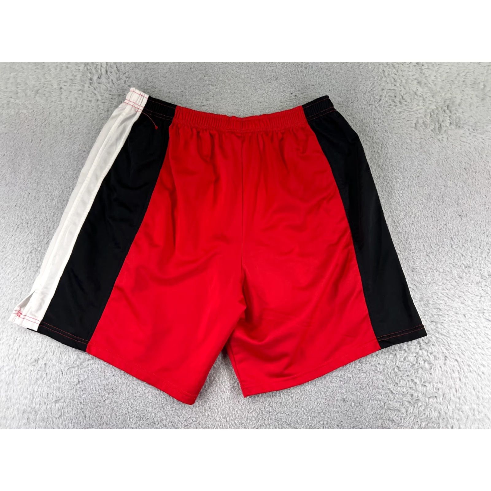Vintage Columbia Men Shorts Regular Nylon Polyester Red White Black 100% Polyester Basketball Gym Size US 33 - 2 Thumbnail