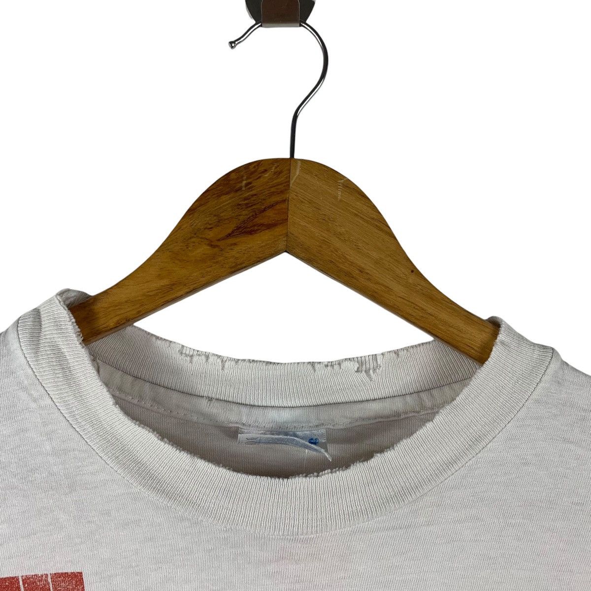 Band Tees Vintage distressed GARTH BROOKS American 1994 band tees Size US L / EU 52-54 / 3 - 5 Thumbnail