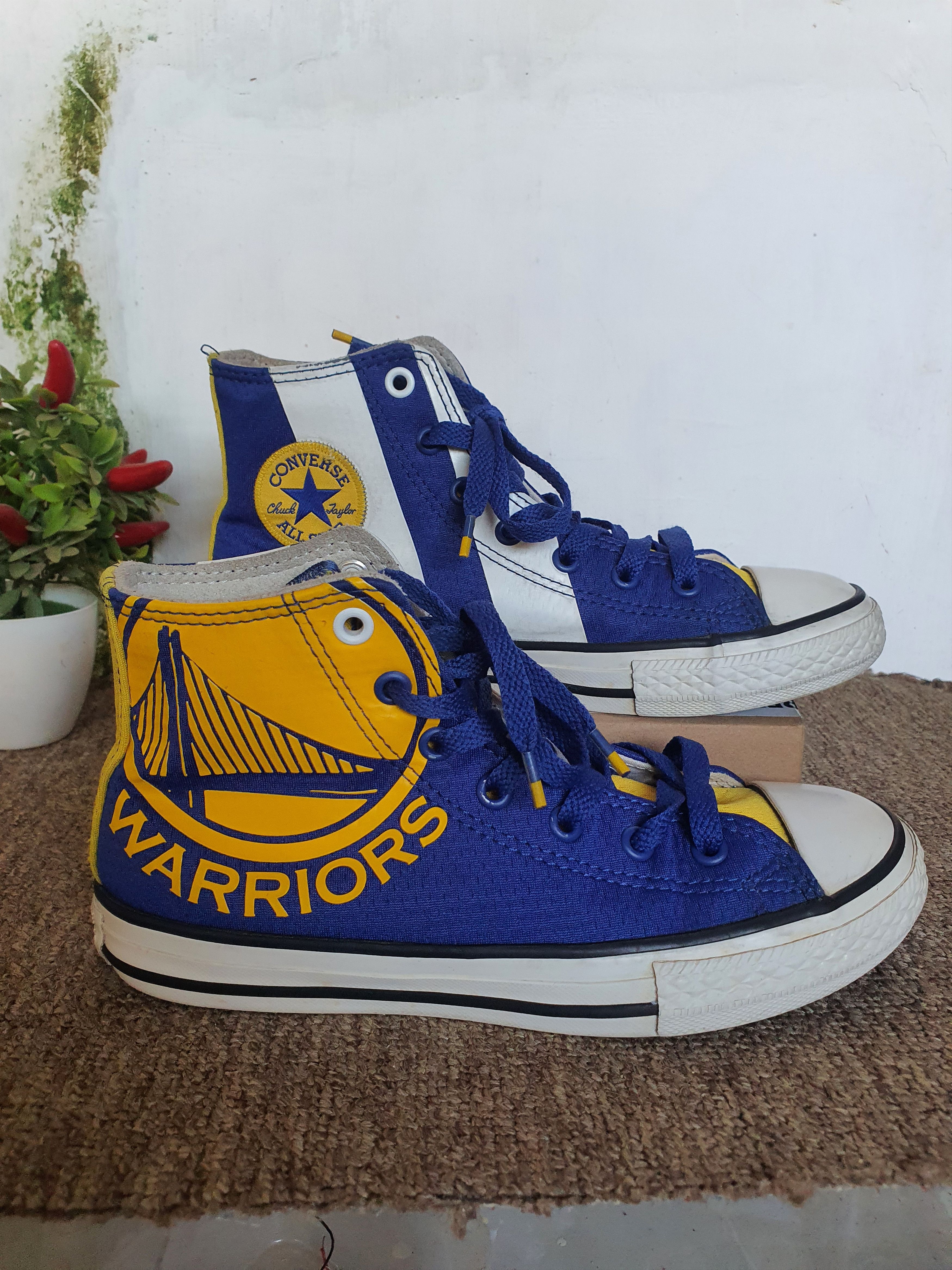 Converse Converse × NBA Golden State Warior Size US 5 / EU 37 - 1 Thumbnail