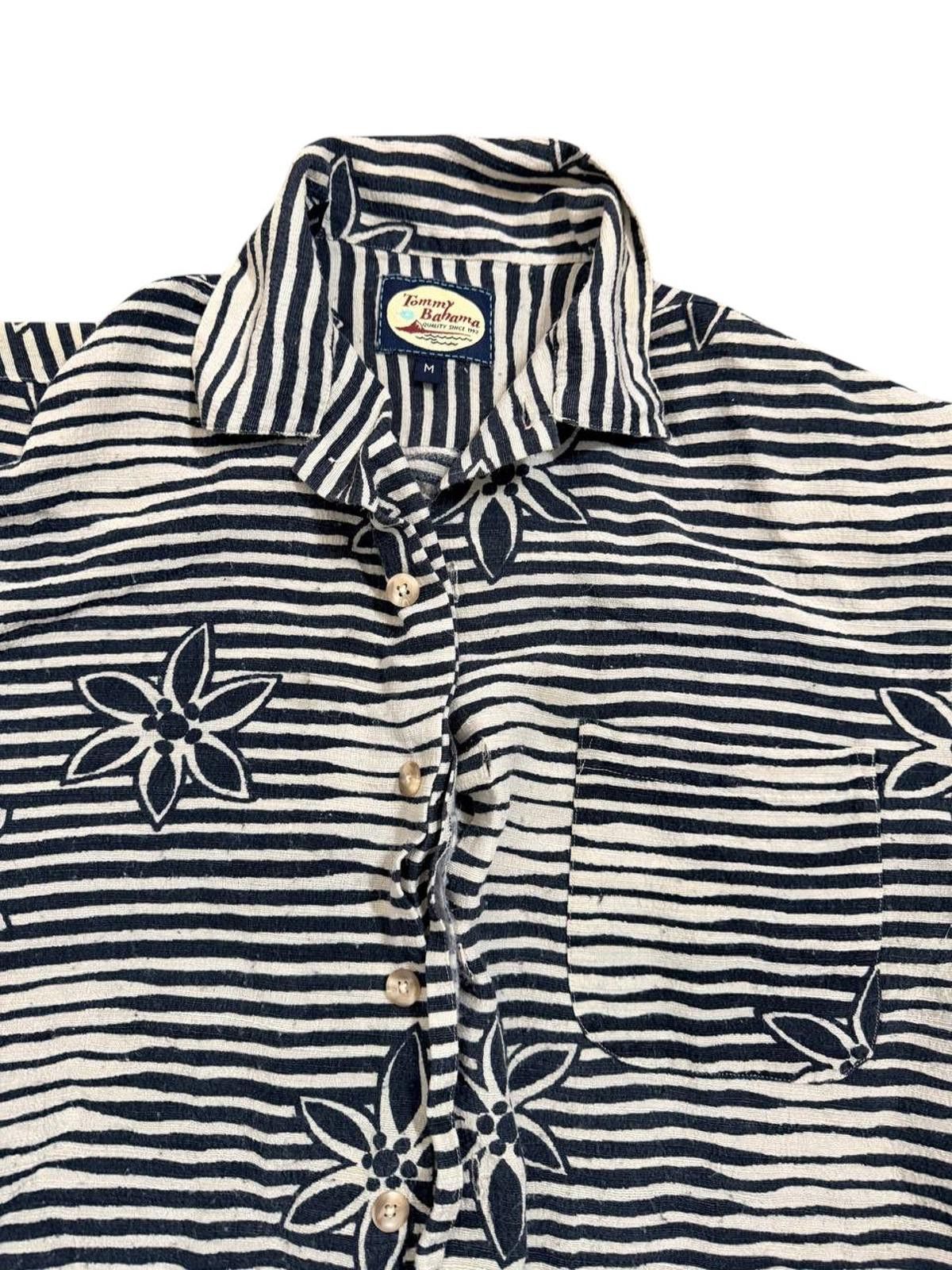 Tommy Bahama Tommy Bahama Silk Short Sleeve Button-Up — Floral | Size M Size US M / EU 48-50 / 2 - 4 Thumbnail