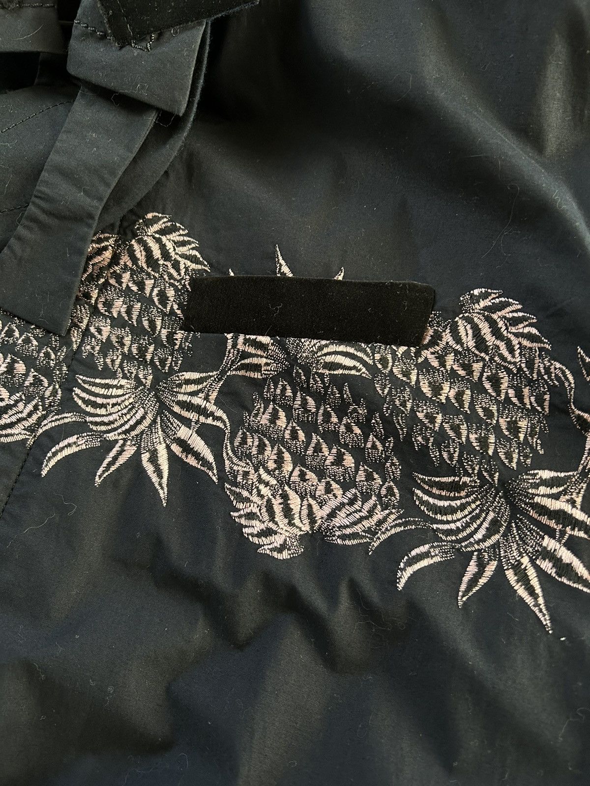 Sacai Sacai x Sunsurf Tokyo exclusive embroidered trench Size US M / EU 48-50 / 2 - 4 Thumbnail