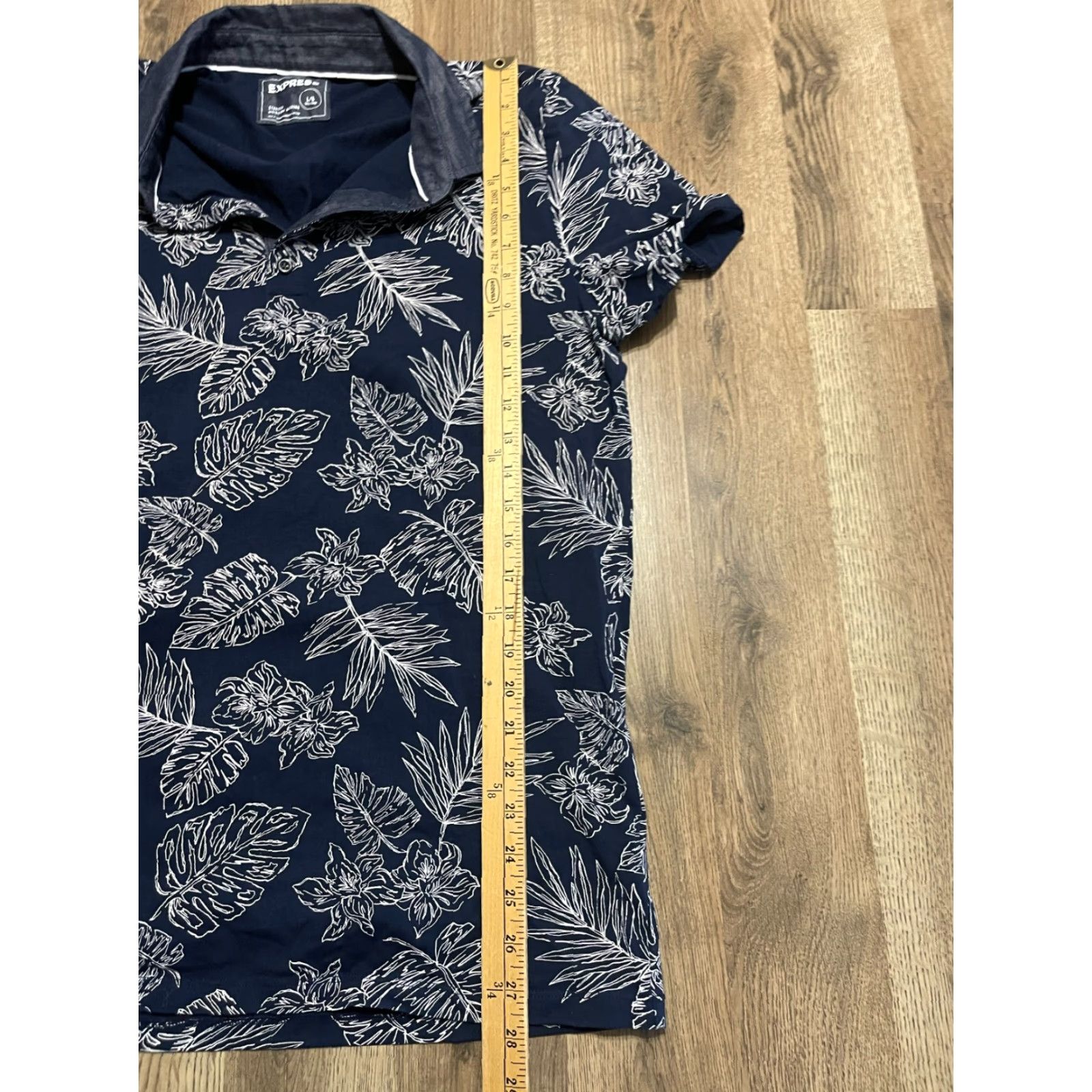 Express Express Shirt Polo, Men's Large, Express, Polo Short Sleeve, Floral, Blue White, Casual, Regular, White, 3-Season, Men, Shirt Size US L / EU 52-54 / 3 - 7 Thumbnail