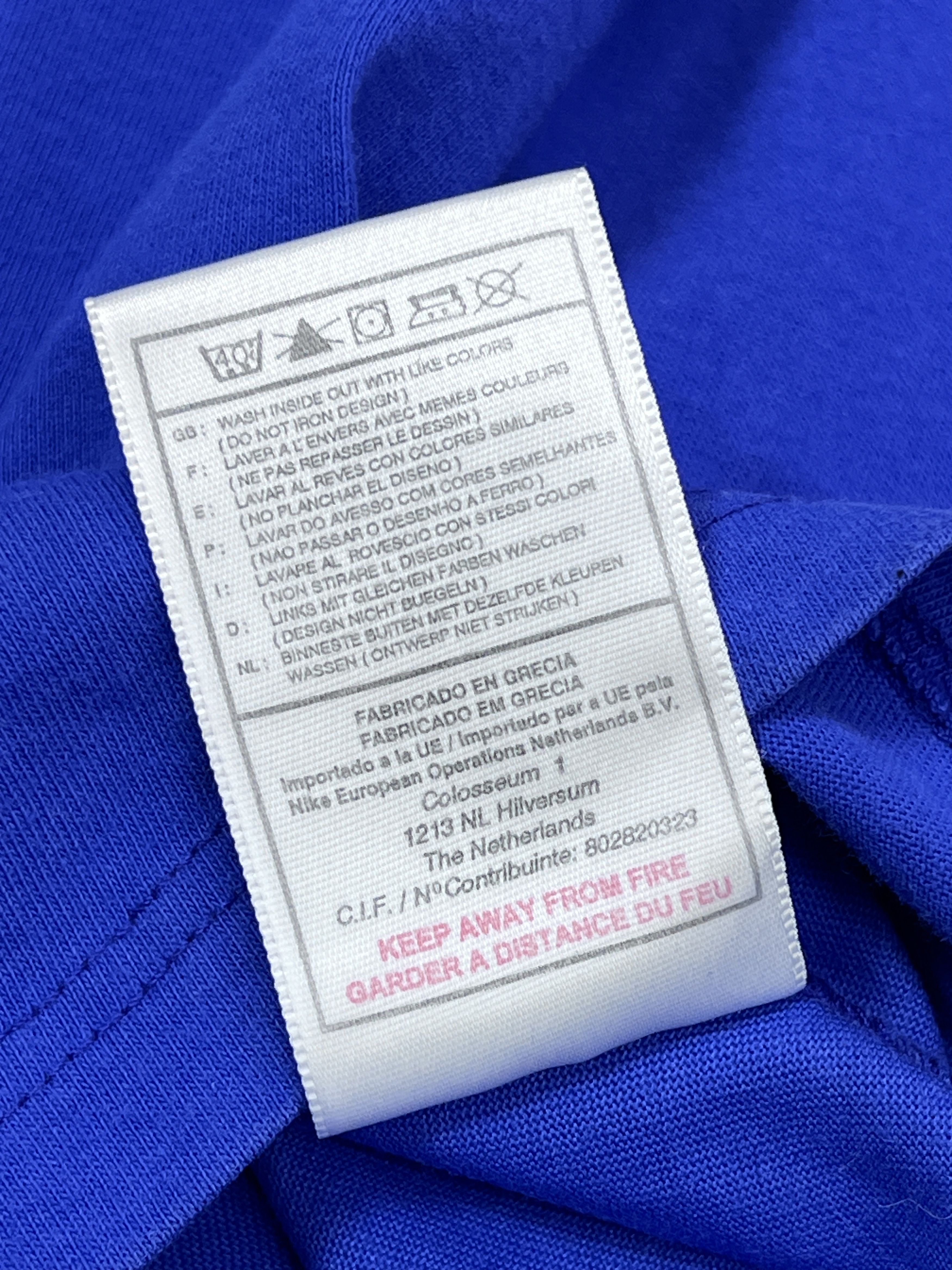 Nike × Vintage Vintage Nike T-Shirt Central Swoosh Logo Size US L / EU 52-54 / 3 - 13 Thumbnail