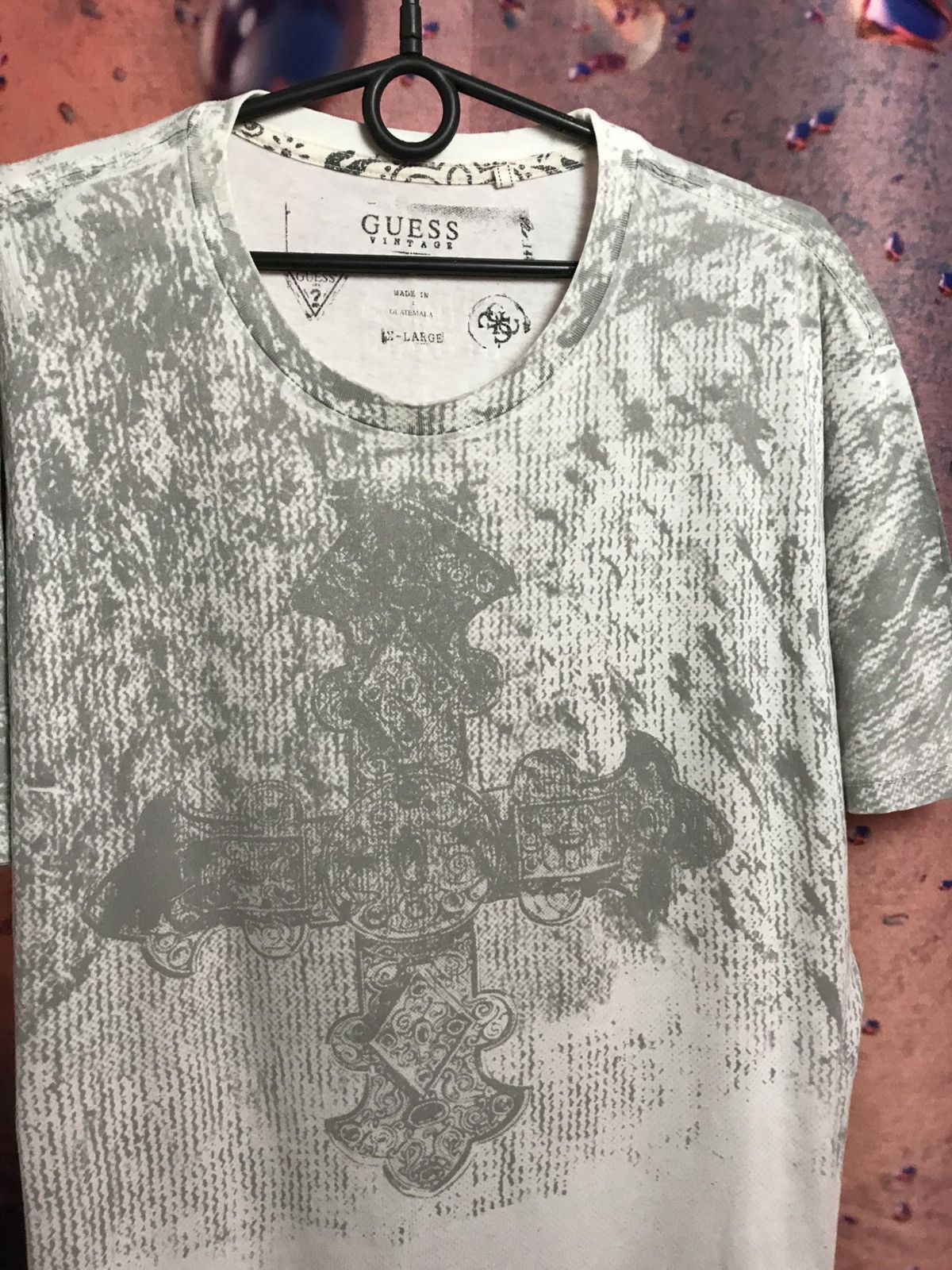 Guess Guess luxury vintage streetwear tee Size US XL / EU 56 / 4 - 3 Thumbnail