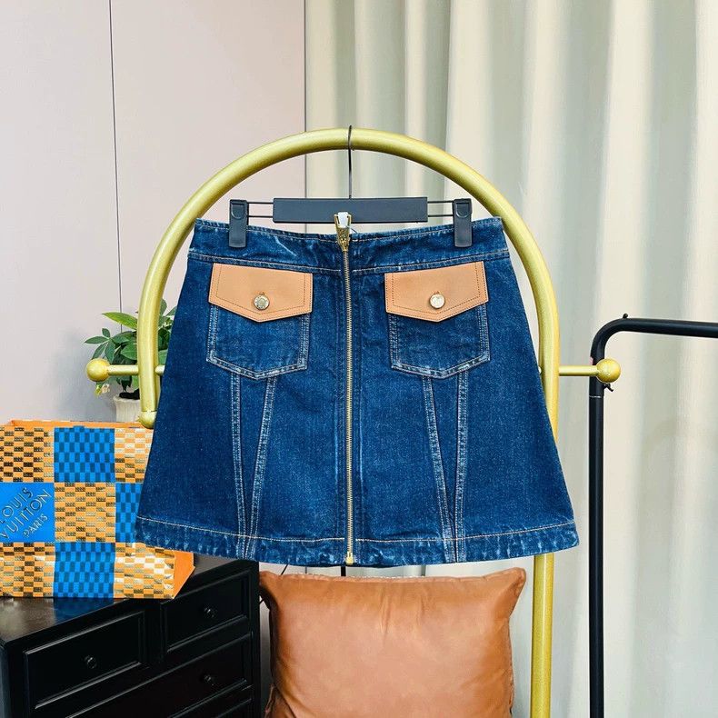 Louis Vuitton Louis Vuitton Blue back logo leather denim skirt Size 37" - 1 Thumbnail