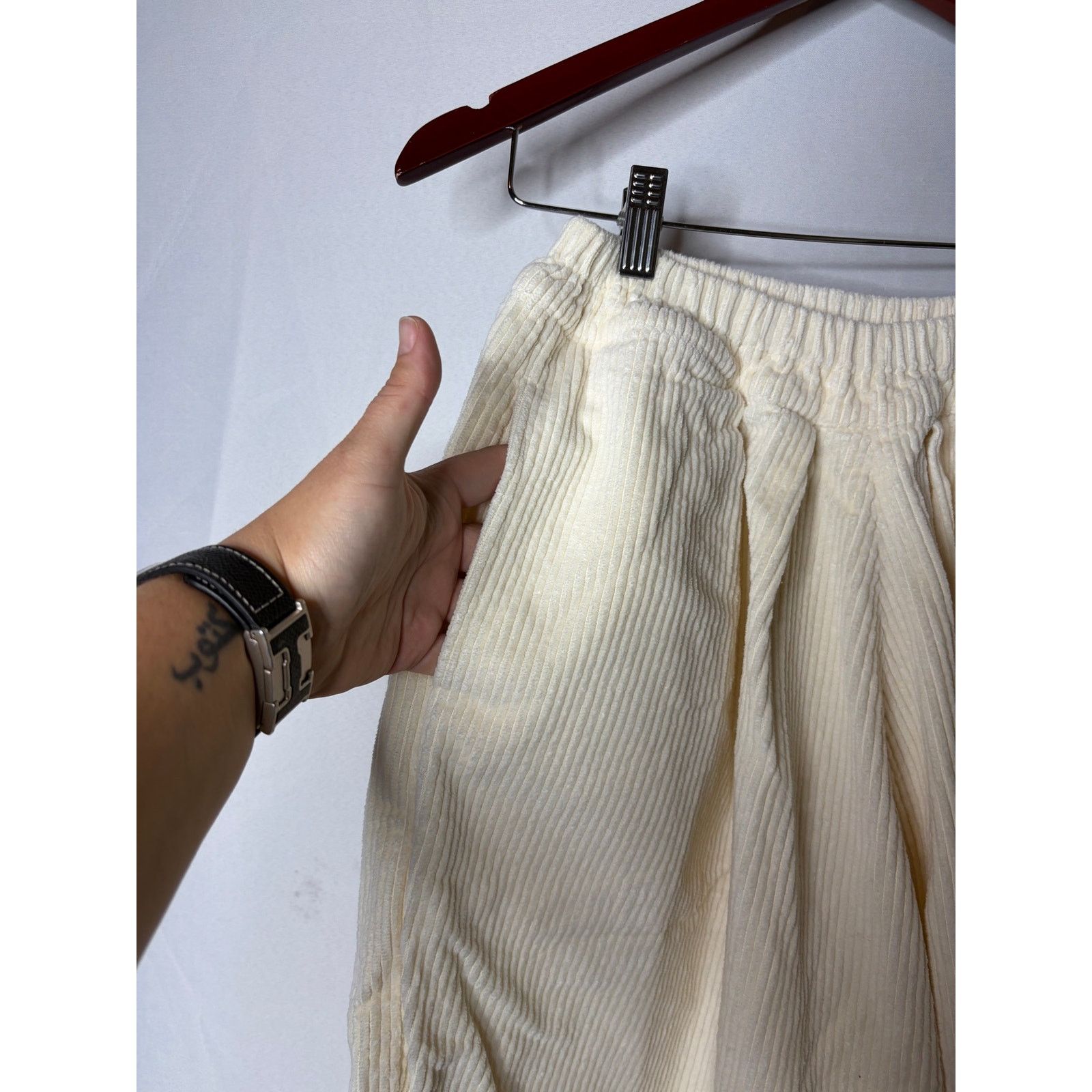 Other Egg Trading London white corduroy baggy barrel short pants Size 26" / US 2 / IT 38 - 7 Thumbnail