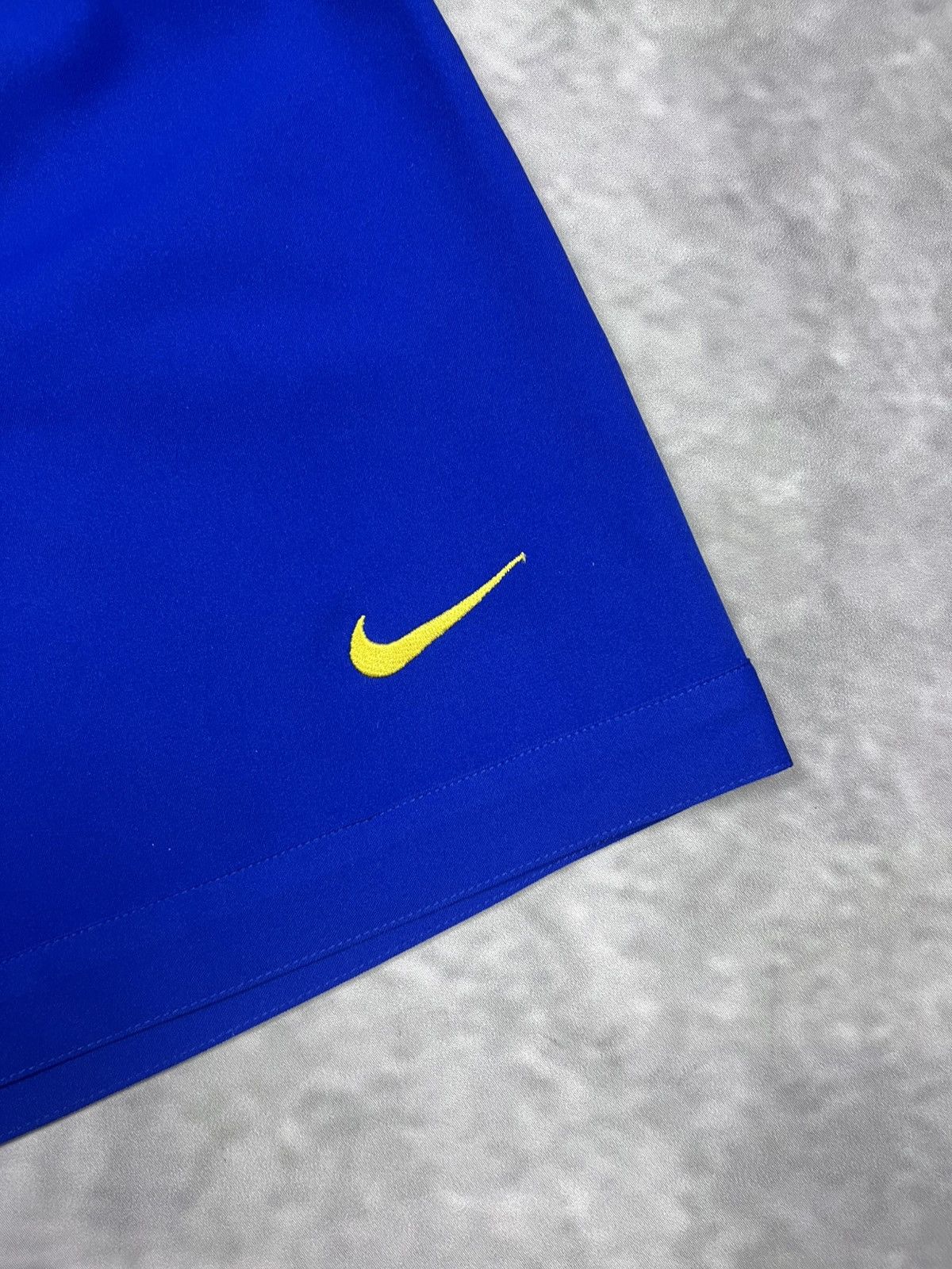 Nike Vtg Nike Arsenal FC 2011-12 Away Football Shorts Blue Size L Size US 33 - 6 Thumbnail