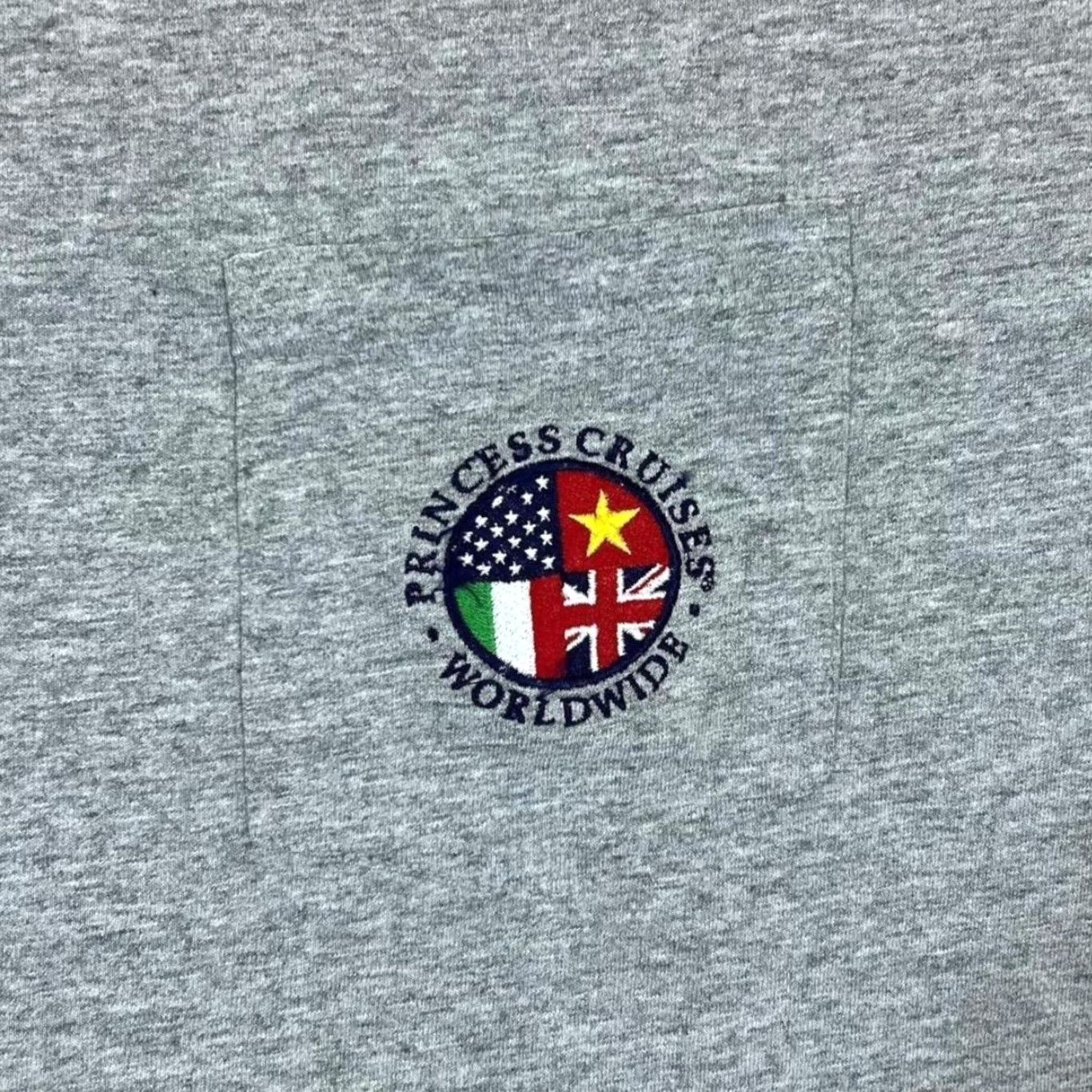 Vintage VINTAGE Princess Cruises Worldwide Embroidered Souvenir Grey T-Shirt Large XL Mens Shirt Short Sleeve Crew Neck Cotton Size US L / EU 52-54 / 3 - 4 Thumbnail