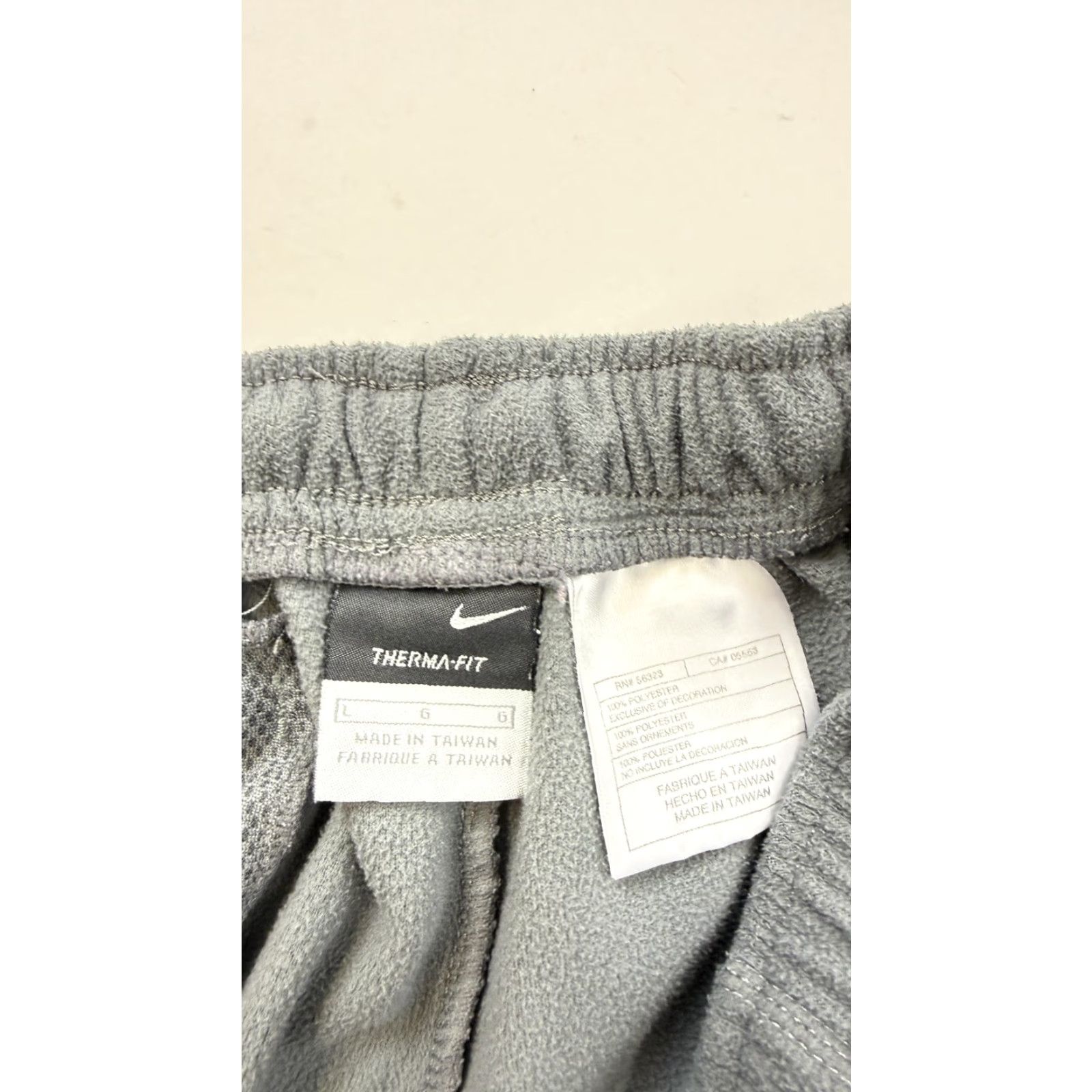 Nike Nike Pants Mens Large Gray Therma-Fit Fleece Sweatpants Zip Pockets Warm Up Size US 33 - 6 Thumbnail