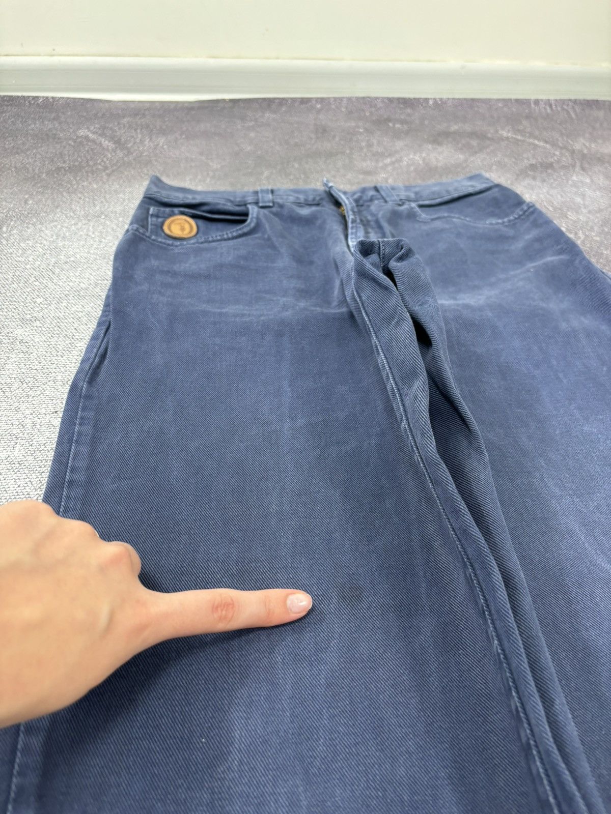 Trussardi Vintage 90s Trussardi Women’s Navy Straight Fit Denim Jeans Size 34" / US 12 / IT 48 - 5 Thumbnail
