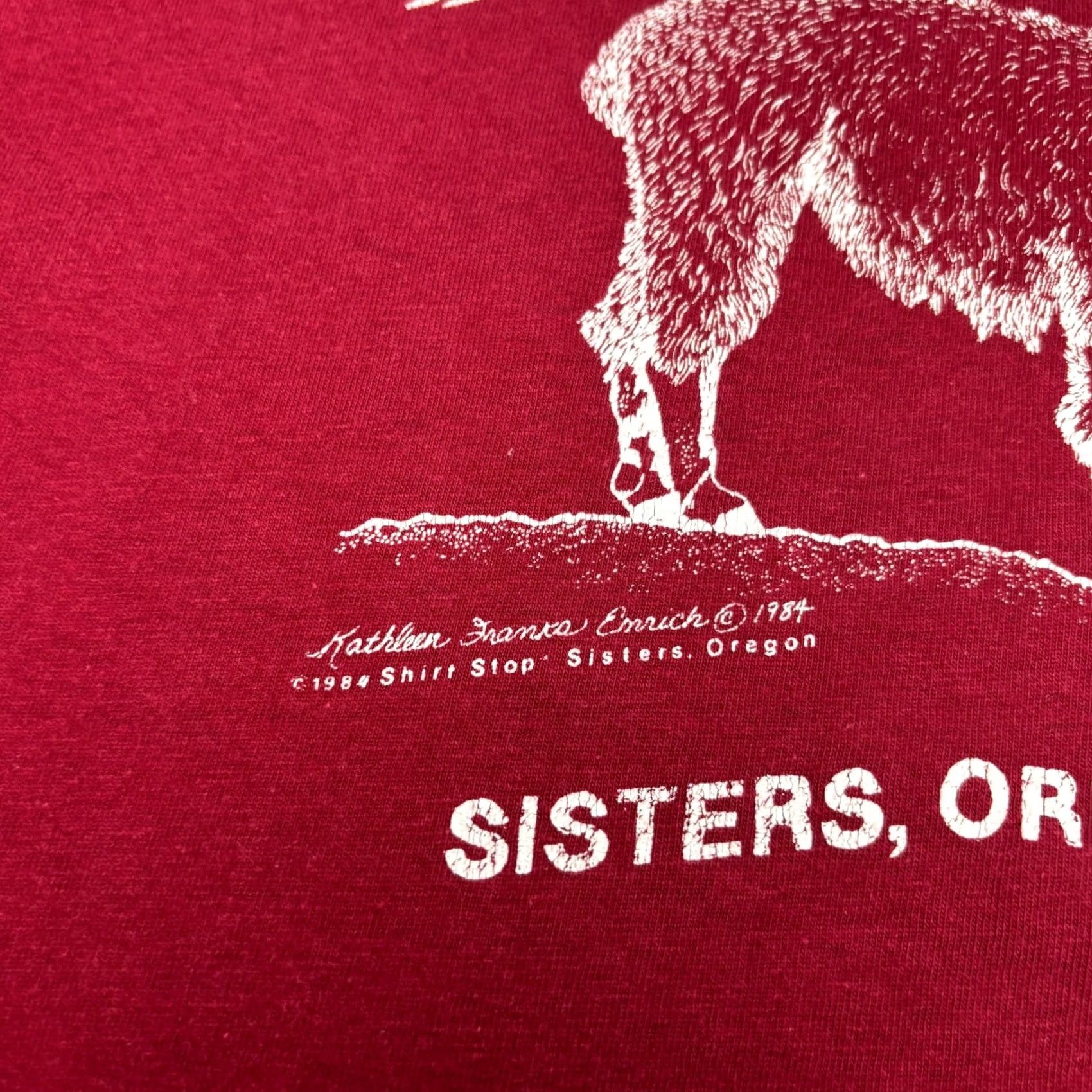 Hanes VINTAGE Sisters Oregon Llama Shirt Men's Large Red 80s Single Stitch Size US L / EU 52-54 / 3 - 3 Thumbnail