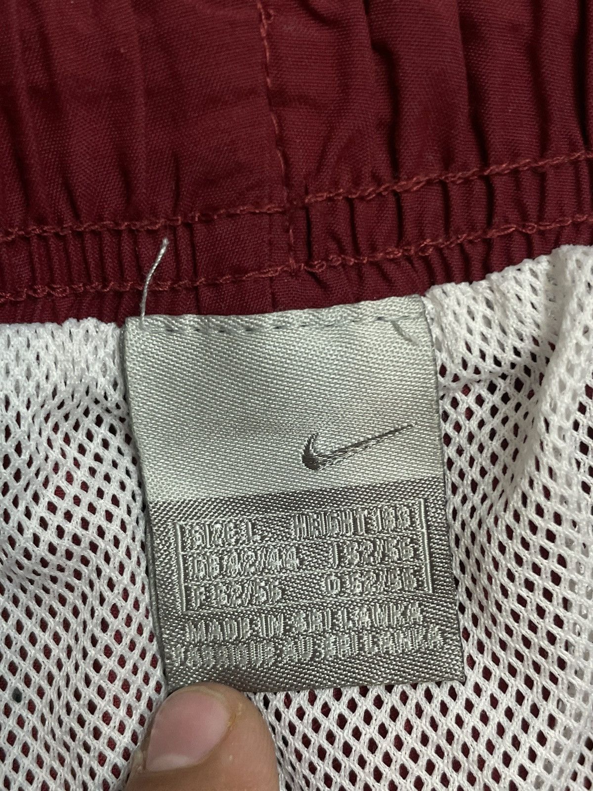 Nike × Vintage Nike Vintage 90’s Baggy Short Center Logo Y2k Size US 40 / EU 56 - 6 Thumbnail