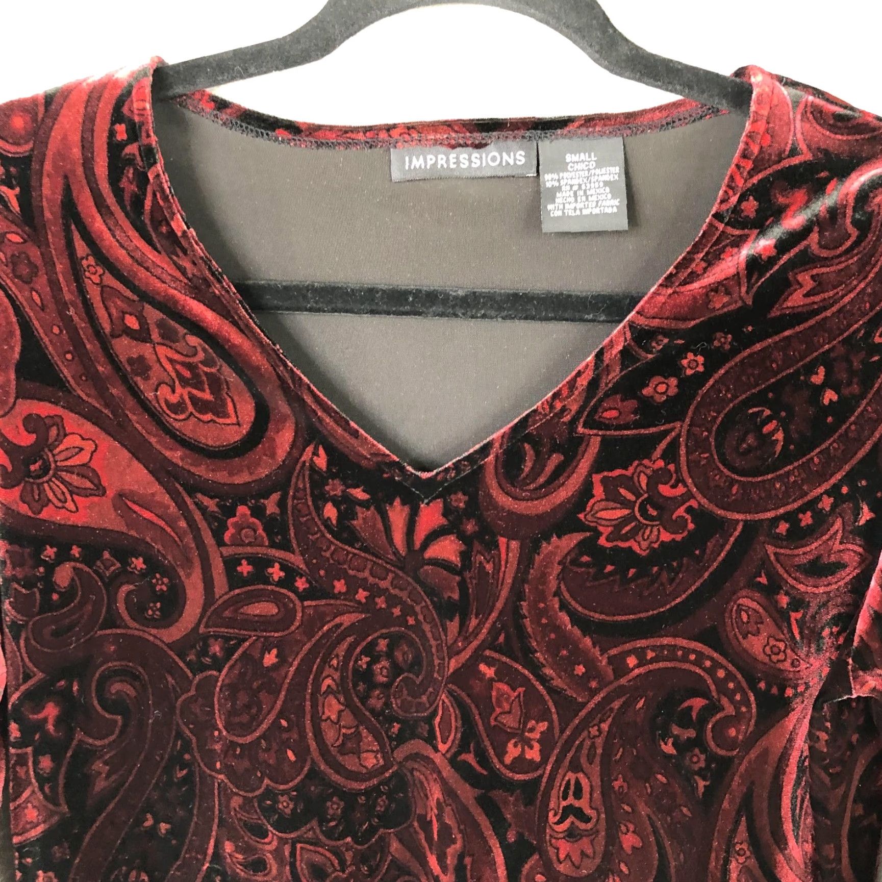 Vintage Impressions Blouse Womens Small Red Paisley Velvet V-Neck 3/4 Sleeve Whimsigoth Retro Shirt Womens, Red, Paisley, Velvet, V-Neck, 3/4 Sleeve, Small Size S / US 4 / IT 40 - 7 Thumbnail