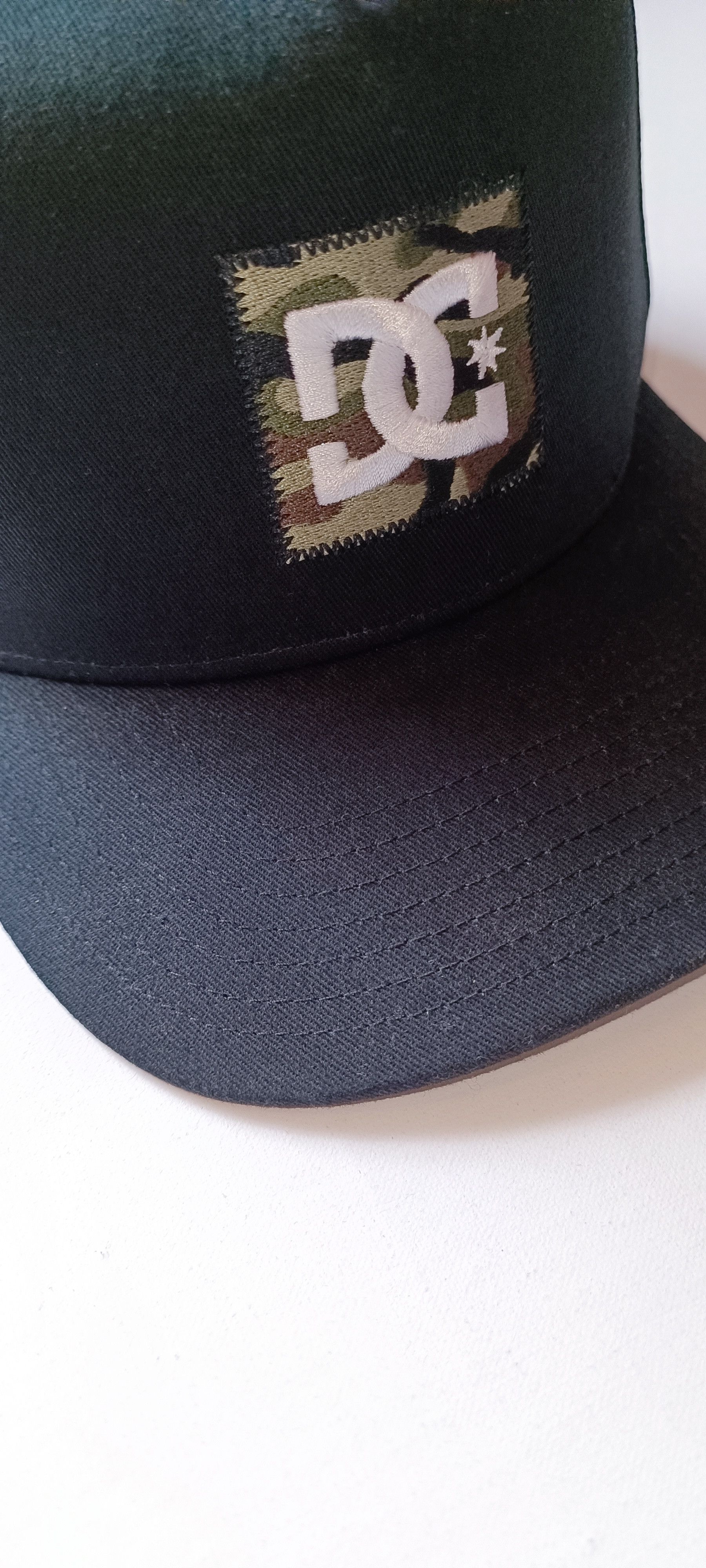 DC DC Shoes — Manual Hi Txse 'Dark Grey' w. DC Cap Size US 12 / EU 45 - 22 Thumbnail