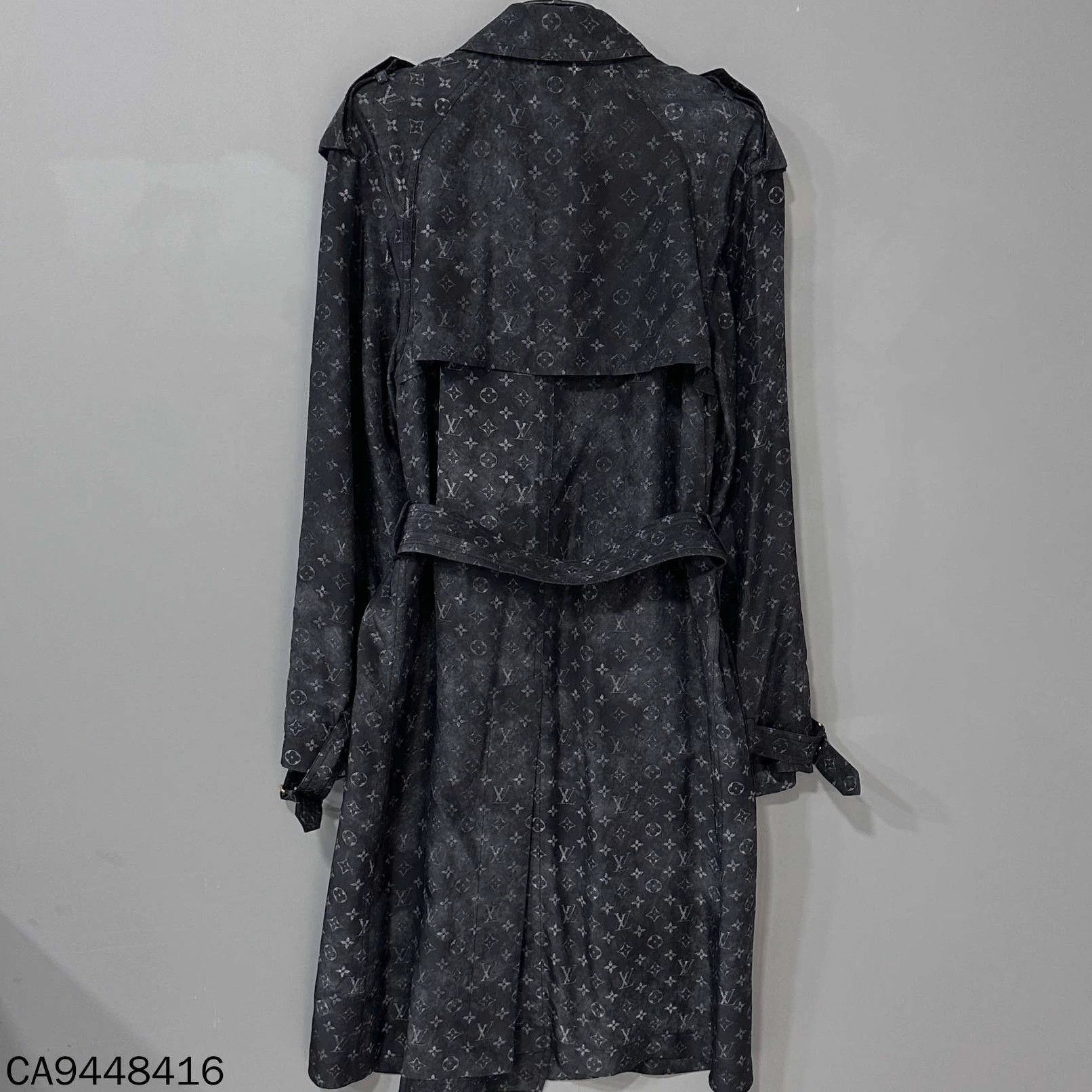 Louis Vuitton LV Monogram print long coat 36 Size XS / US 0-2 / IT 36-38 - 3 Thumbnail
