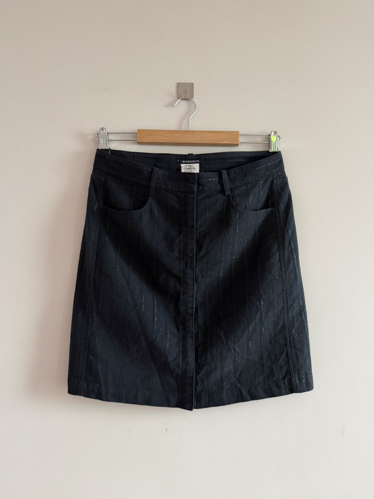 Ann Demeulemeester Ann Demeulemeester Button Detail Mini Skirt Black Size 27" / US 4 / IT 40 - 7 Thumbnail