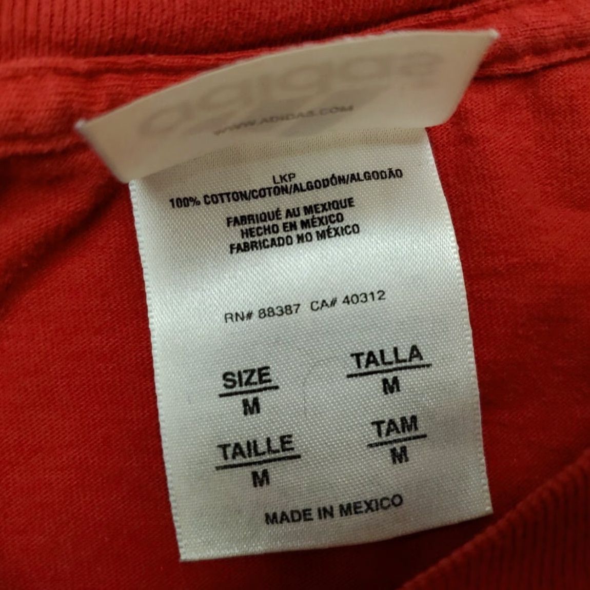 Adidas VINTAGE Adidas Shirt Mens M Red Logo Short Sleeve Cotton Casual Sports Y2k Size US M / EU 48-50 / 2 - 4 Thumbnail
