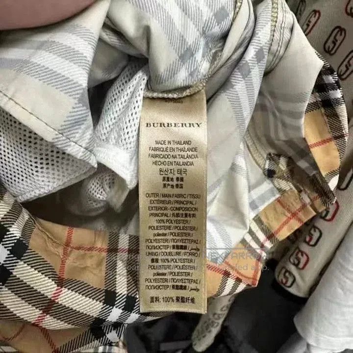 Burberry Burberry Check Shorts XS. Size 22" - 4 Thumbnail