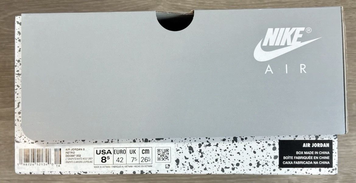 Jordan Brand Jordan 5 Retro Wolf Grey Size US 8.5 / EU 41-42 - 6 Thumbnail