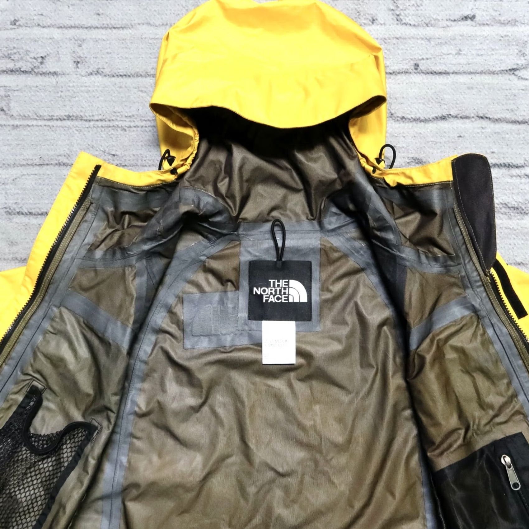 The North Face Vintage North Face Goretex Mountain Guide Parka Jacket M Yellow 90s Mens Jeans? Size US M / EU 48-50 / 2 - 6 Thumbnail