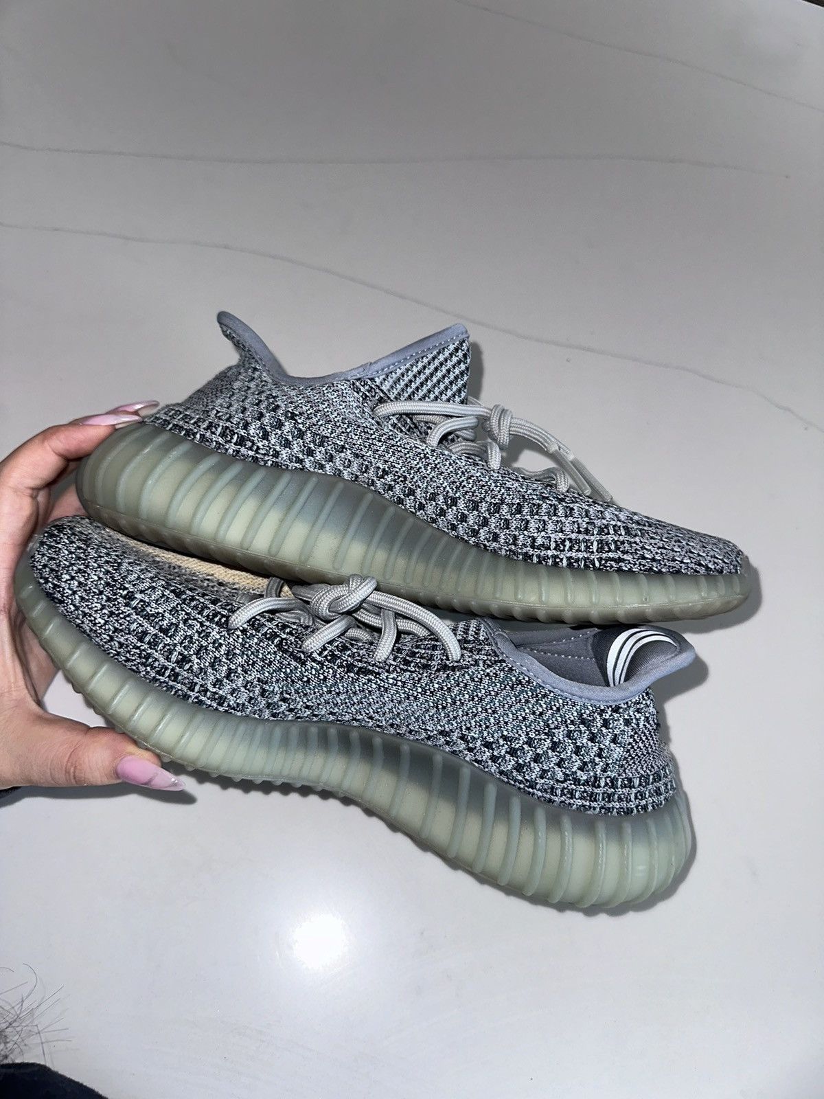 Yeezy ADIDAS YEEZY BOOST 350 V2 ASH BLUE SIZE 7 Size US 7 / EU 40 - 2 Thumbnail