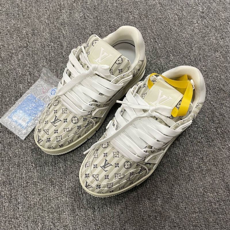 Louis Vuitton Louis Vuitton Trainer Low-top Fashion Sneakers -2508 Size US 5.5 / EU 38 - 1 Thumbnail