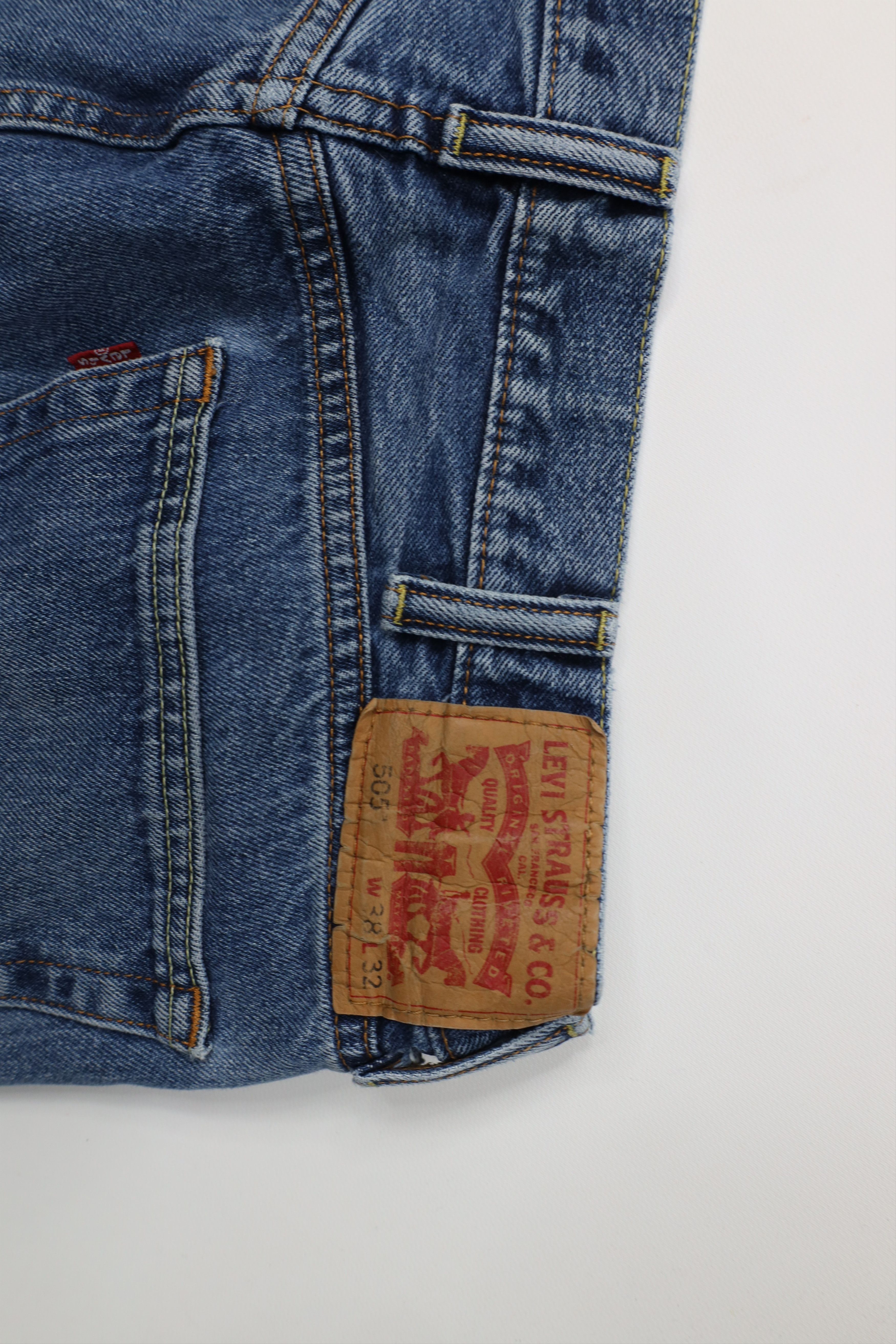 Levi's Vintage Y2K Levis 505 Fit Straight Leg Denim Jeans Blue Size US 38 / EU 54 - 14 Thumbnail