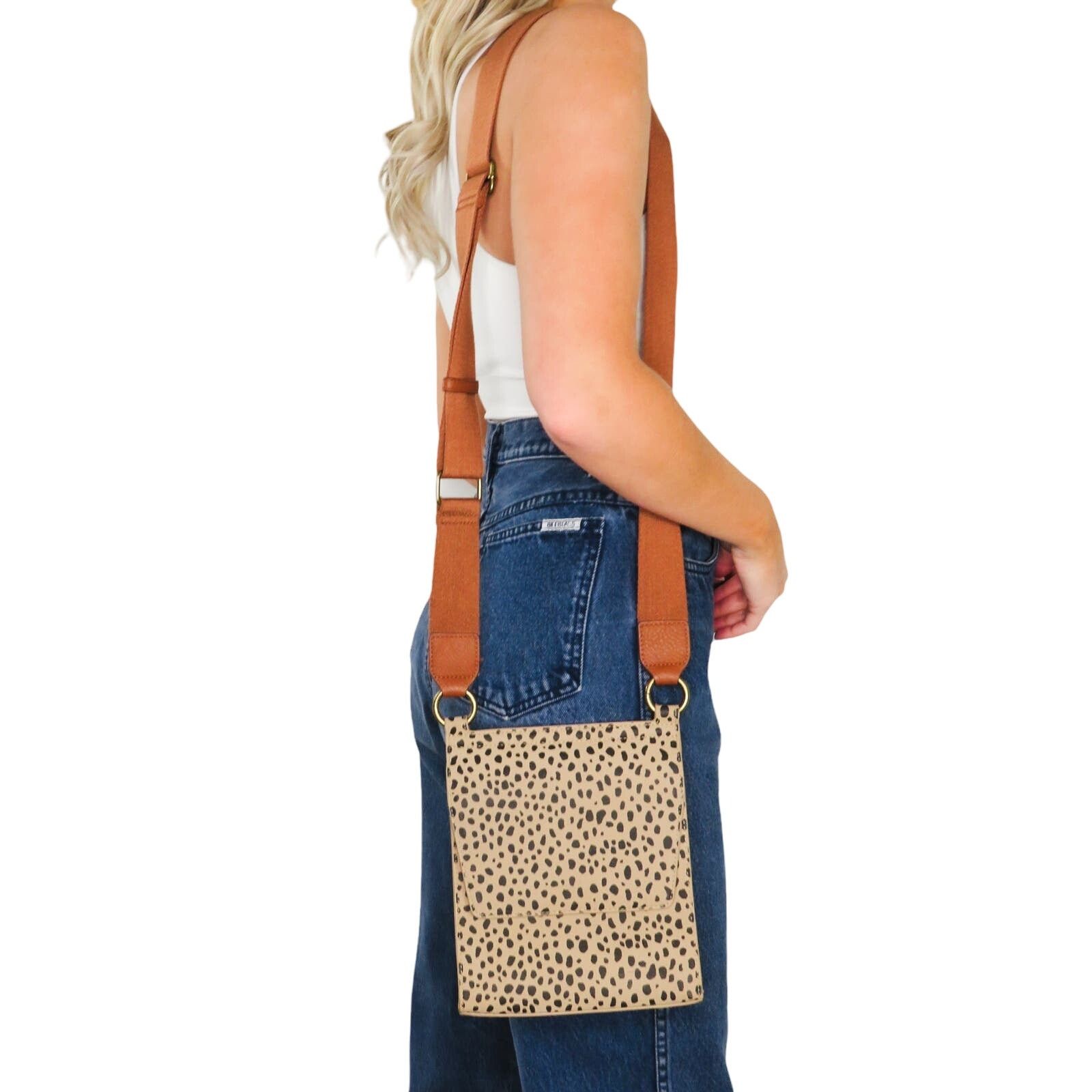 Target Basics Universal Thread Leopard Print Crossbody Bag Size ONE SIZE - 10 Thumbnail