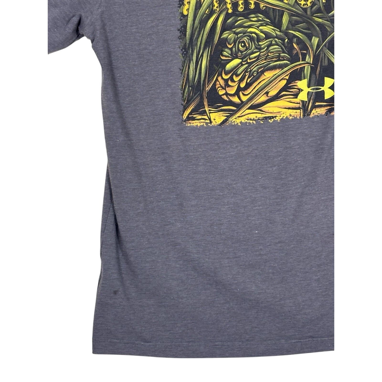 Under Armour Under Armour Large T-Shirt Gray with Fish Graphic Size US L / EU 52-54 / 3 - 17 Thumbnail