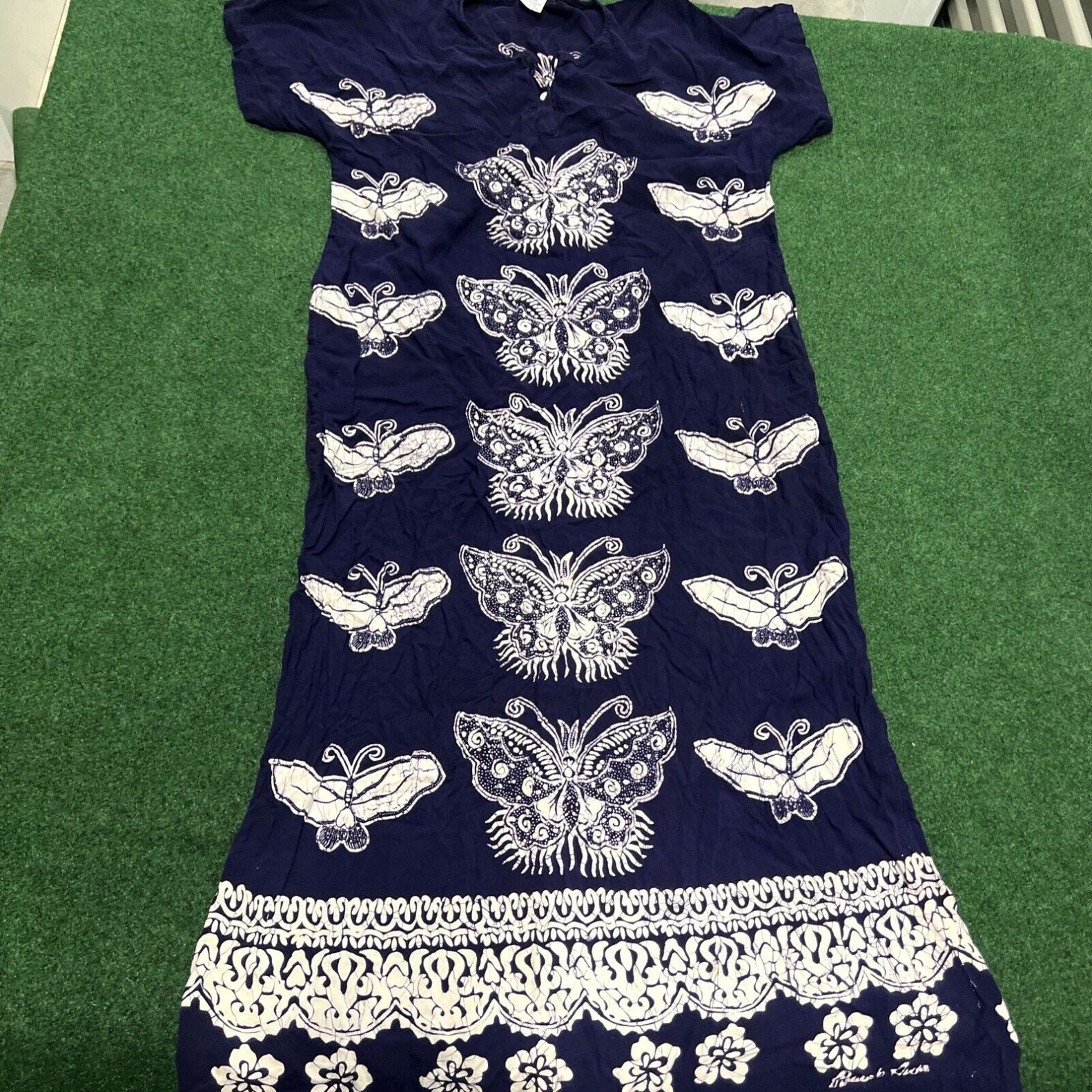 Vintage Fashion Dress Butterfly One Size Hawaiian Midi Beach Vacation Swim Cover Up Size ONE SIZE - 1 Thumbnail