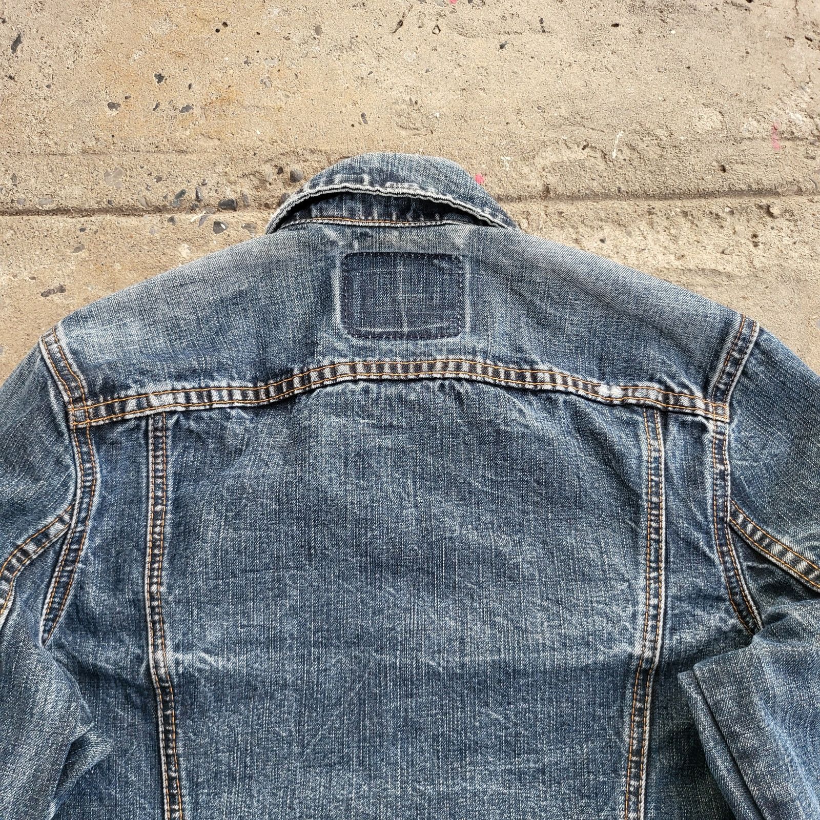 Levi's Vintage Levi's Trucker Jacket Size S USA Blue Denim Jean Y2K Size S / US 4 / IT 40 - 6 Thumbnail