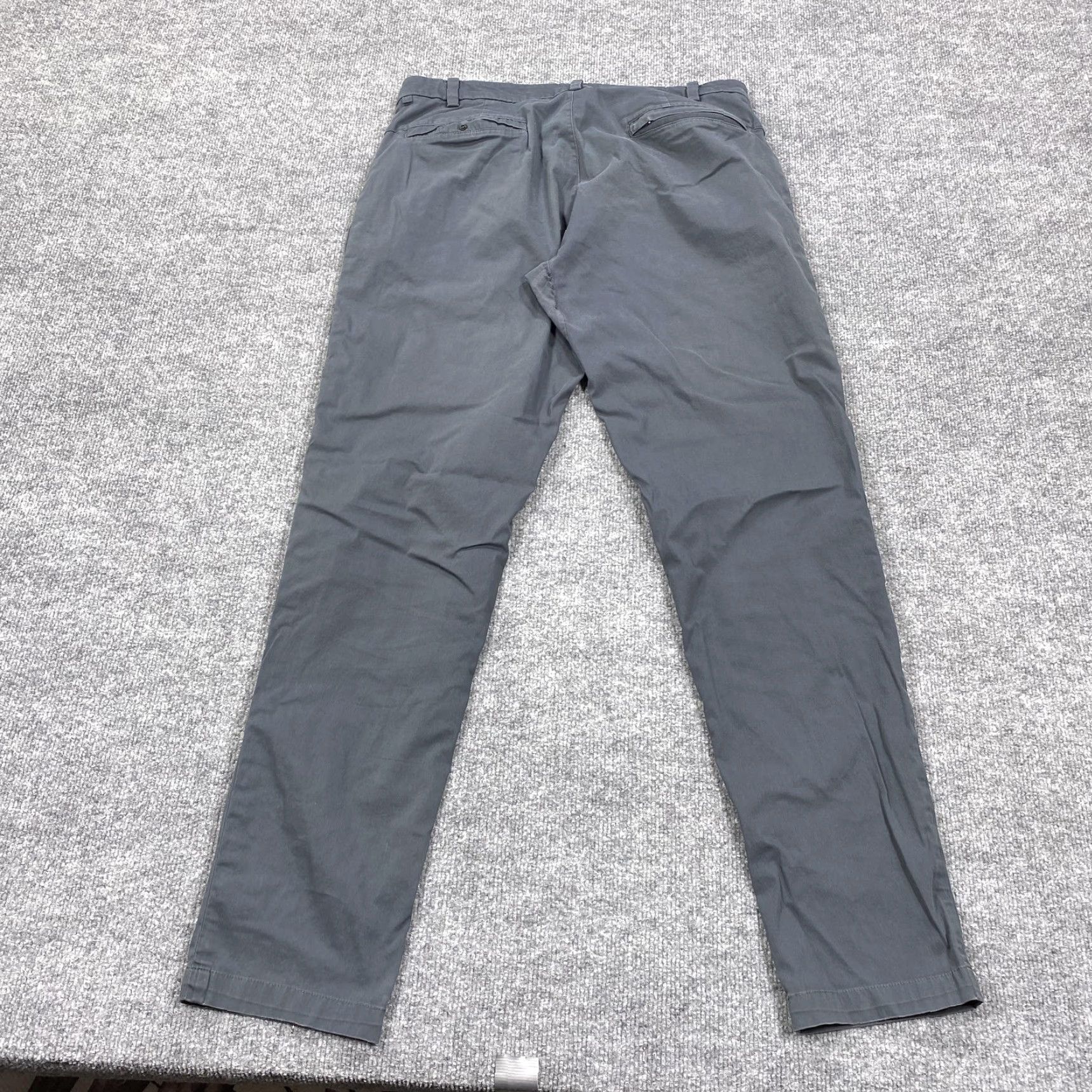 Lululemon Lululemon Mens Chino Pants 33x32 Gray Tapered Flat Front Casual Everyday Golf Pockets Logo Size US 33 - 2 Thumbnail