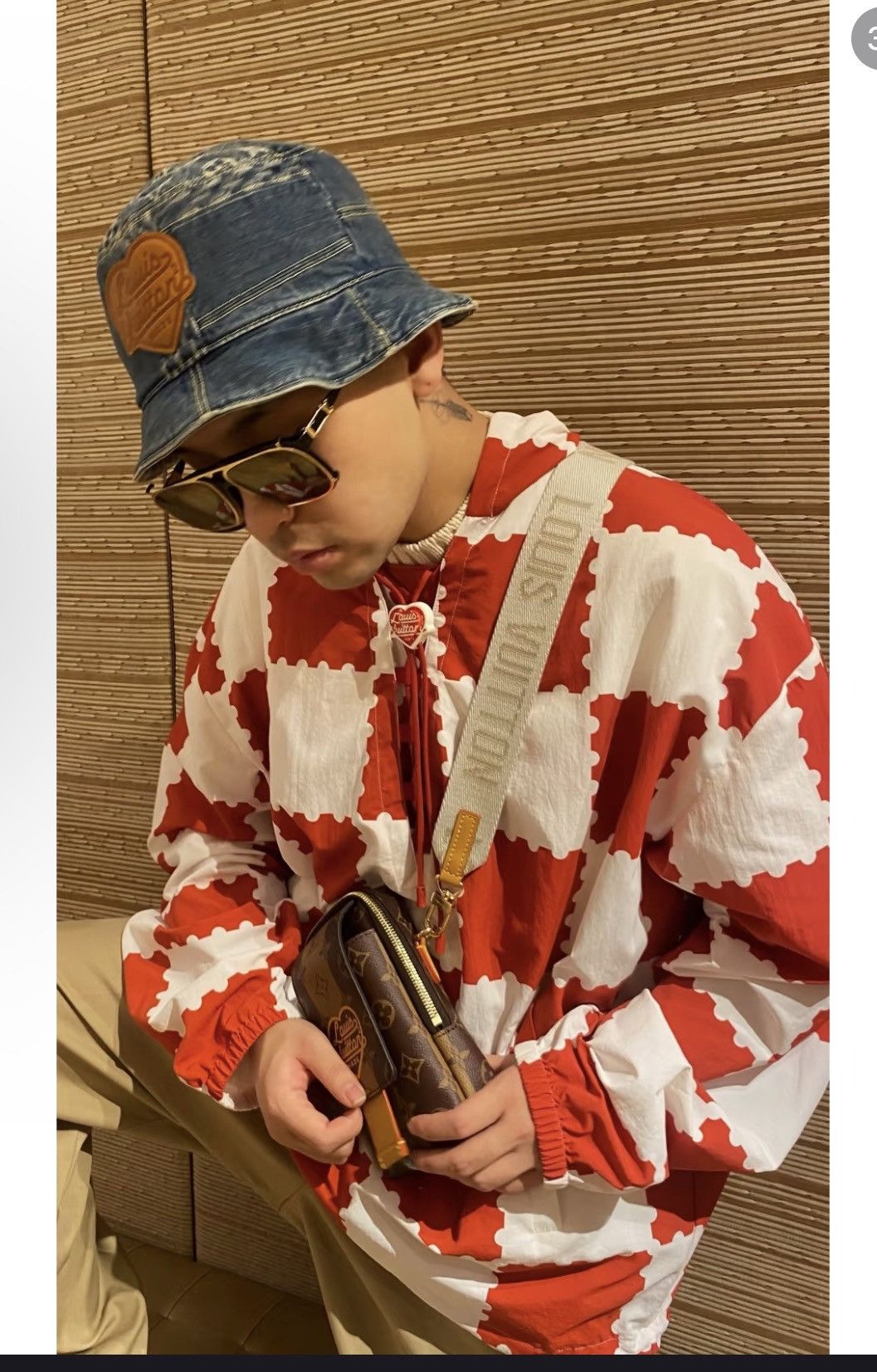 Louis Vuitton Louis Vuitton LV x Nigo Denim Patchwork bucket hat Size ONE SIZE - 3 Thumbnail