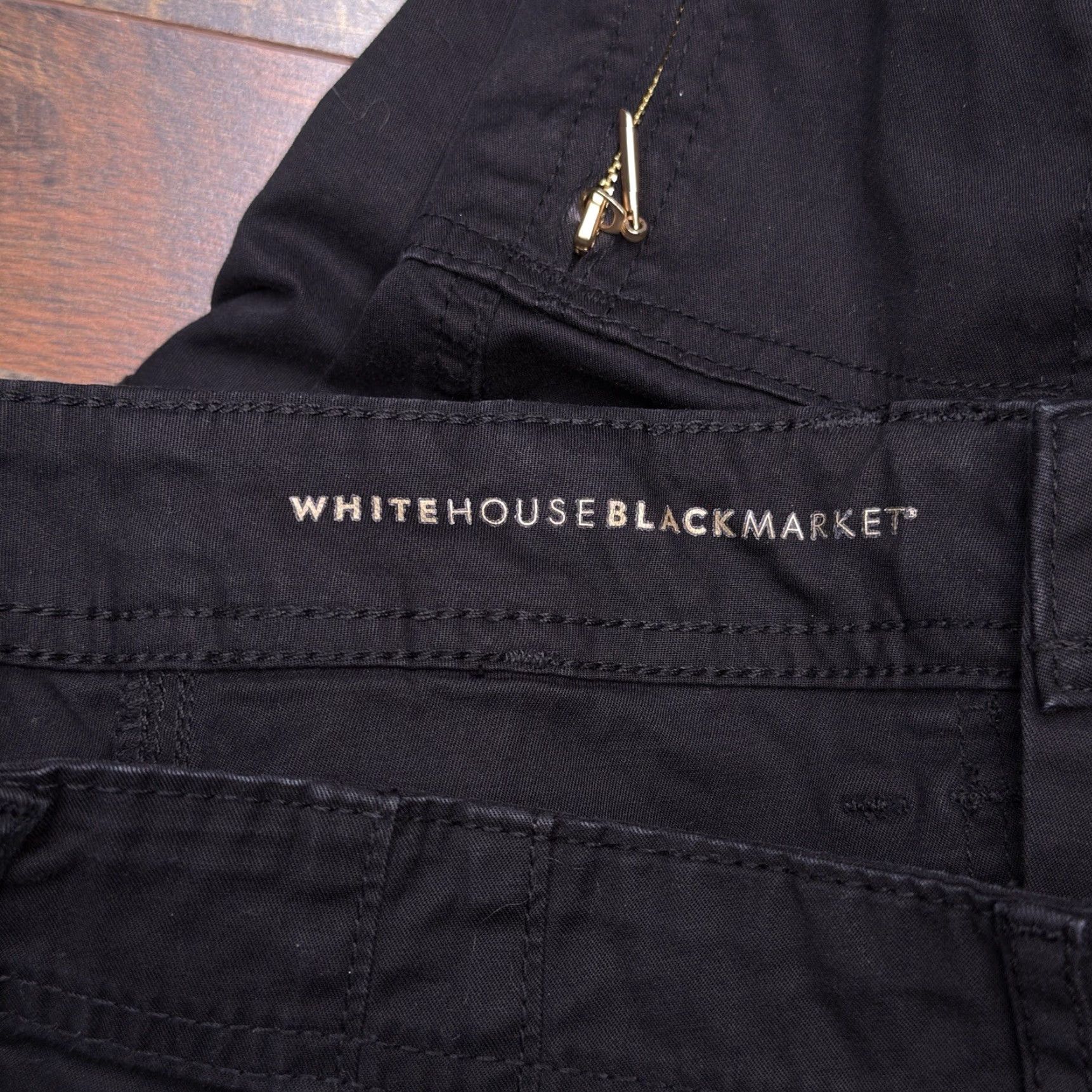 White House Black Market VINTAGE? No. WHBM Slim Crop Pants 0 Black Low Rose Stretch Gold Zippers Cargo Pockets Size 25" / US 0 / IT 36 - 6 Thumbnail