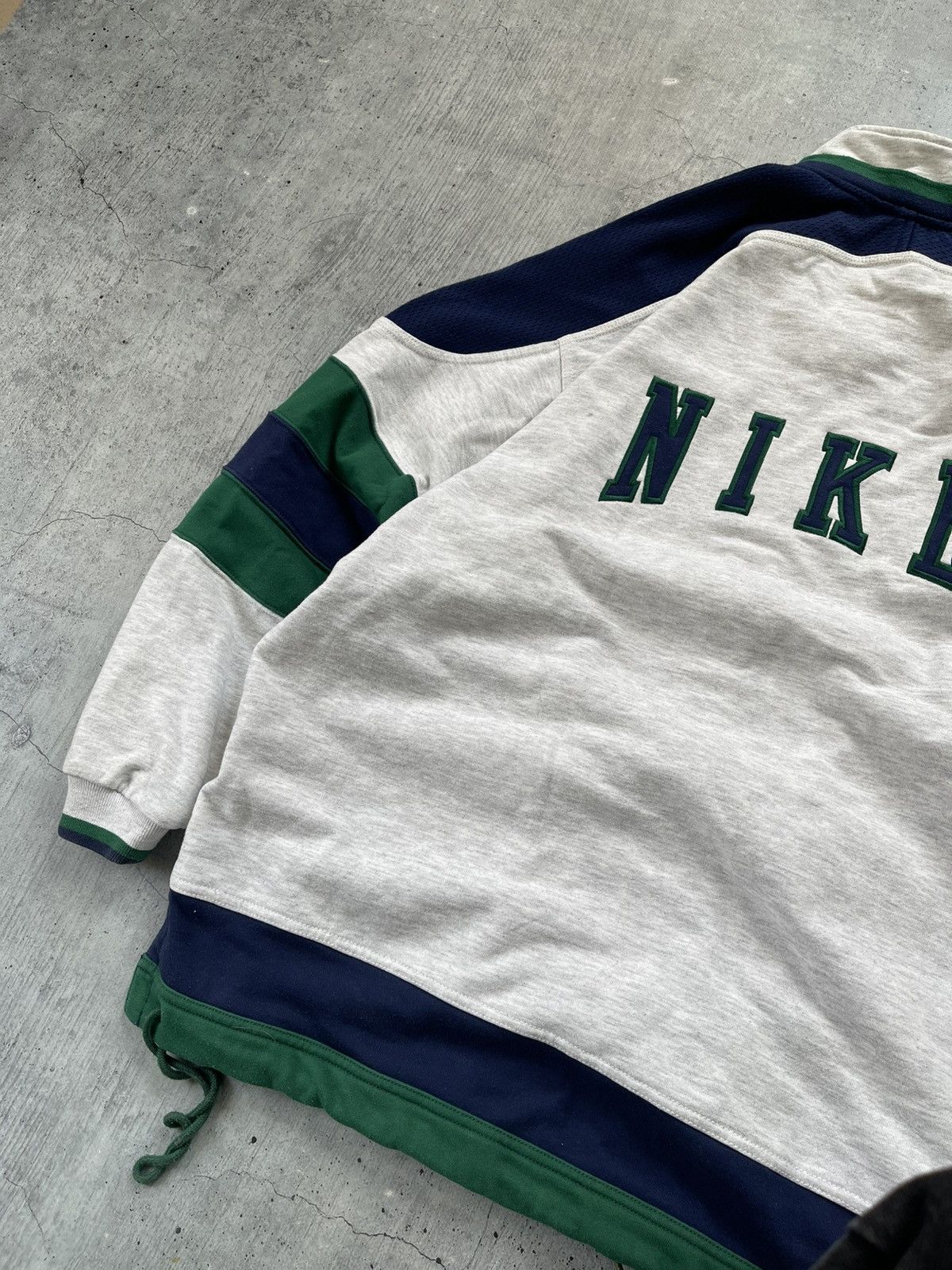 Nike × Vintage 00s Nike Vintage Big Logo Streetwear Zip Size US L / EU 52-54 / 3 - 14 Thumbnail