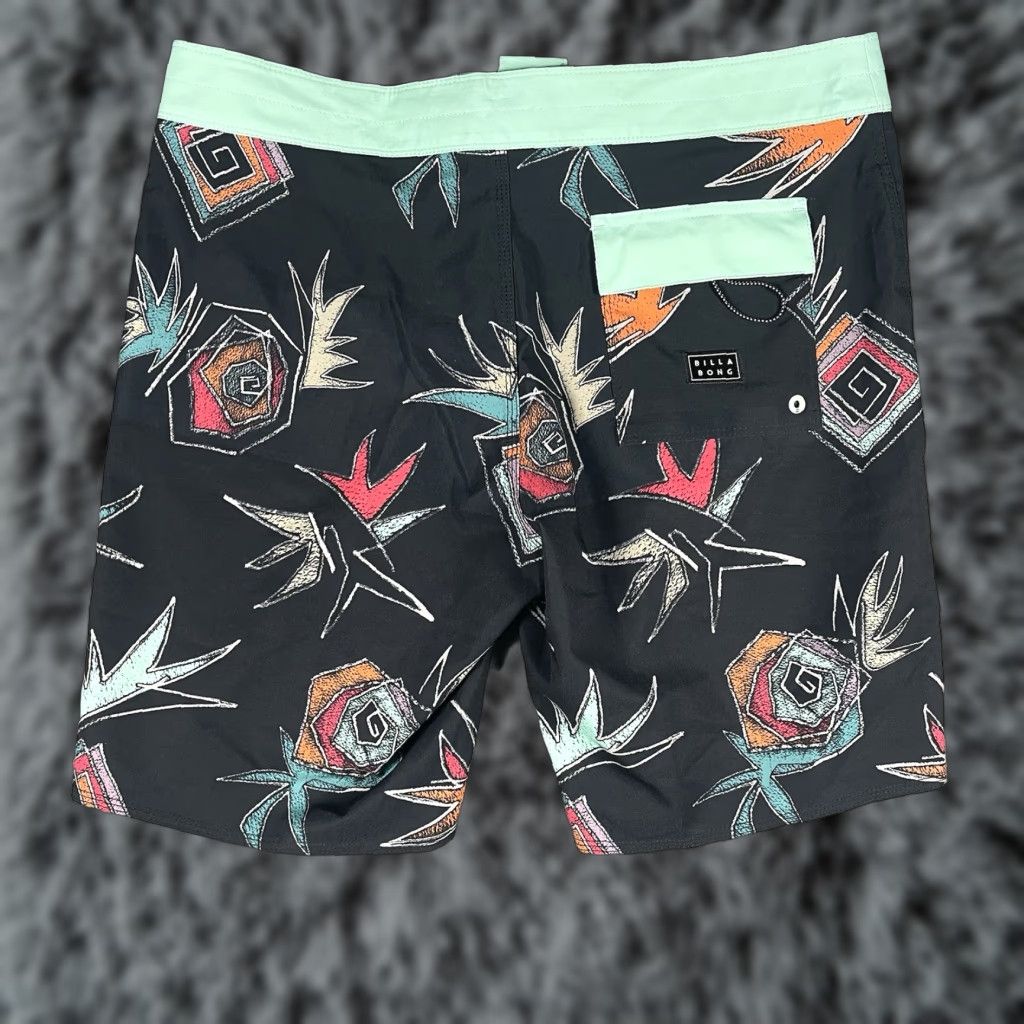 Billabong Billabong Board Shorts Men's 34 Multicolor Geometric 90s Y2K Beach Hawaiian Recycler Sundays Airlites Size US 34 / EU 50 - 1 Thumbnail