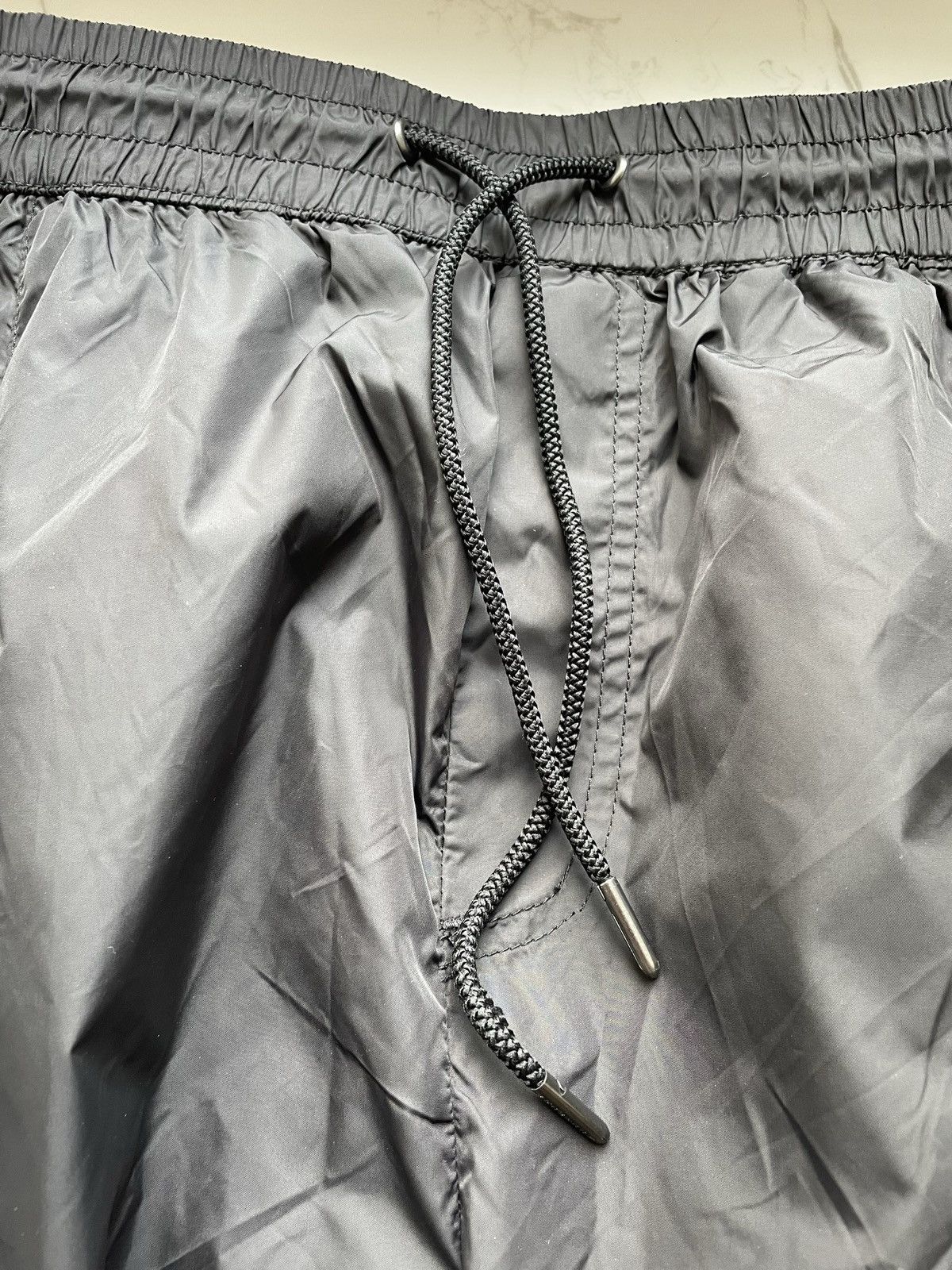 Burberry Burberry nylon jogger big logo rare pants Size US 35 - 6 Thumbnail