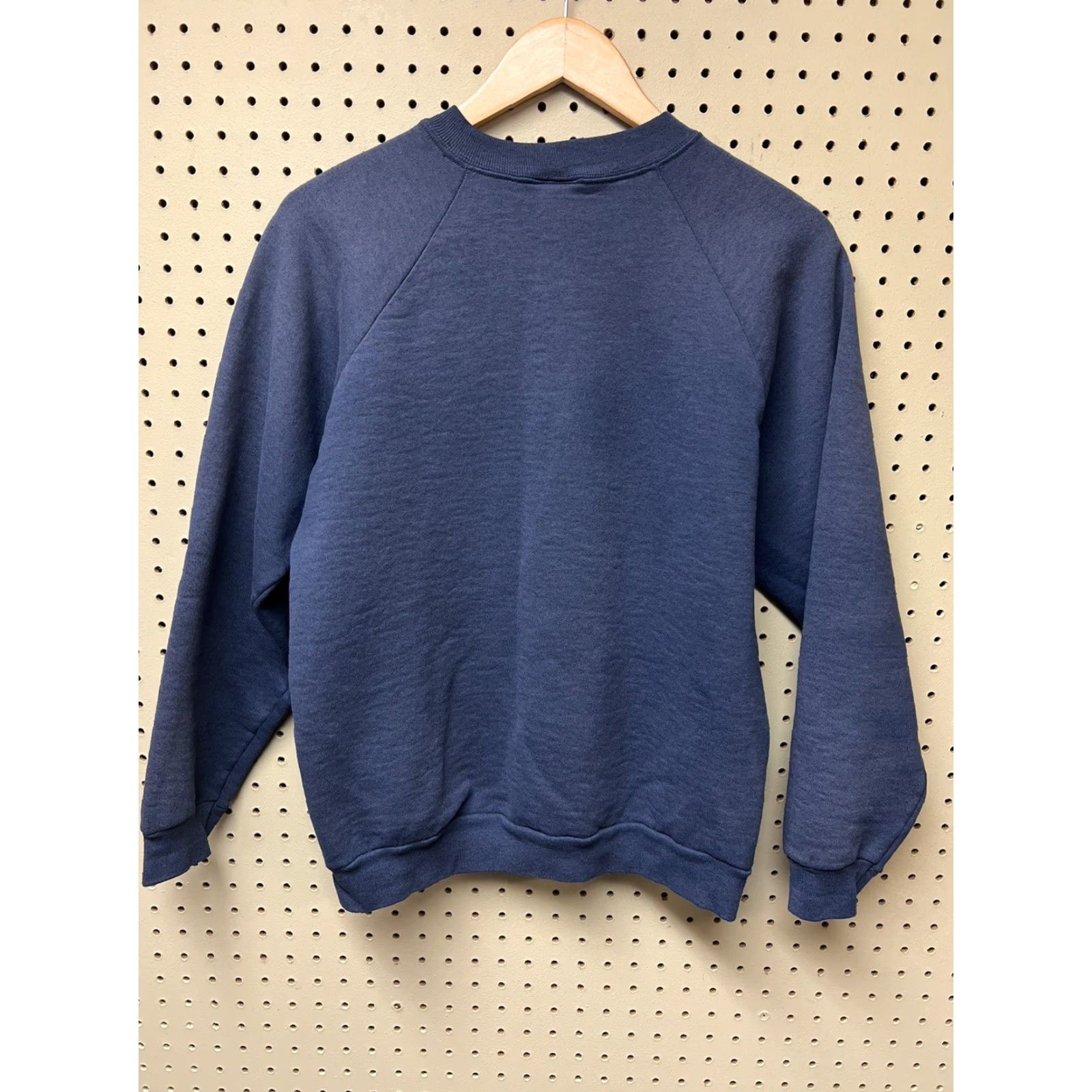 Vintage VINTAGE Screen Stars Wayfarers Sweatshirt Pullover Embroidered Blue M Men Cotton Blend Pullover Embroidered Pullover Blue 90s? Size US M / EU 48-50 / 2 - 2 Thumbnail