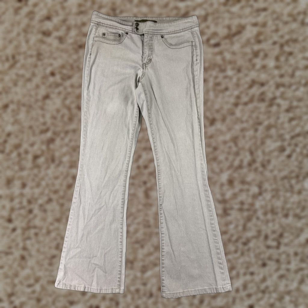 Vintage Jeanstar Jeans Womens 6 Beige Denim Flare Low Rise 27x30 Cotton Blend 5-Pocket Design Vintage No 90s Southwestern Womens Jeans Flared Size 28" / US 6 / IT 42 - 1 Thumbnail
