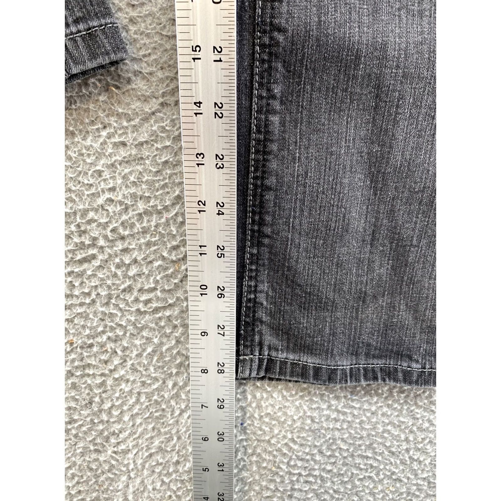 Ann Taylor Ann Taylor Women's Modern Fit Lindsay Waist Gray Denim Jeans Bootcut 2P Petite Denim Gray Jeans Womens Pop Modern Fit Lindsay Waist 2P Petite Size 26" / US 2 / IT 38 - 7 Thumbnail