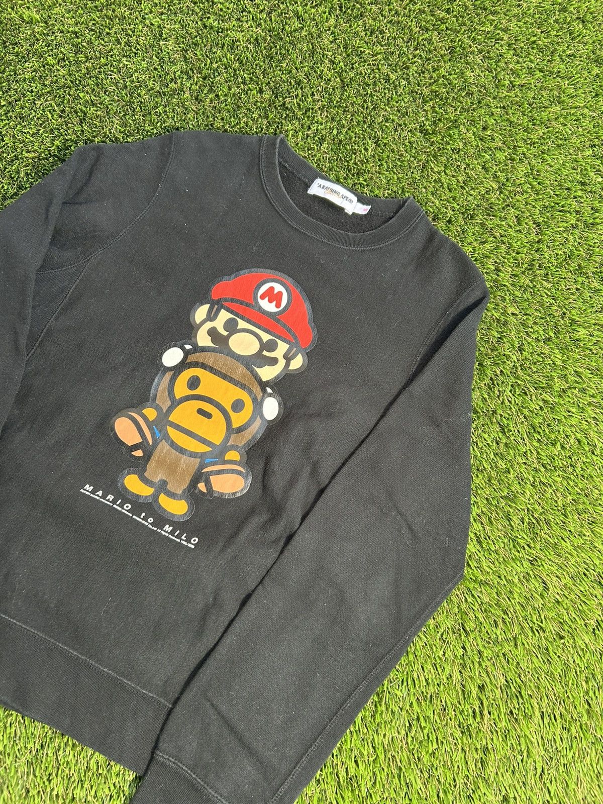 Bape Vintage 2000’s BAPE Nintendo Mario Baby Milo Crewneck Size S / US 4 / IT 40 - 1 Thumbnail