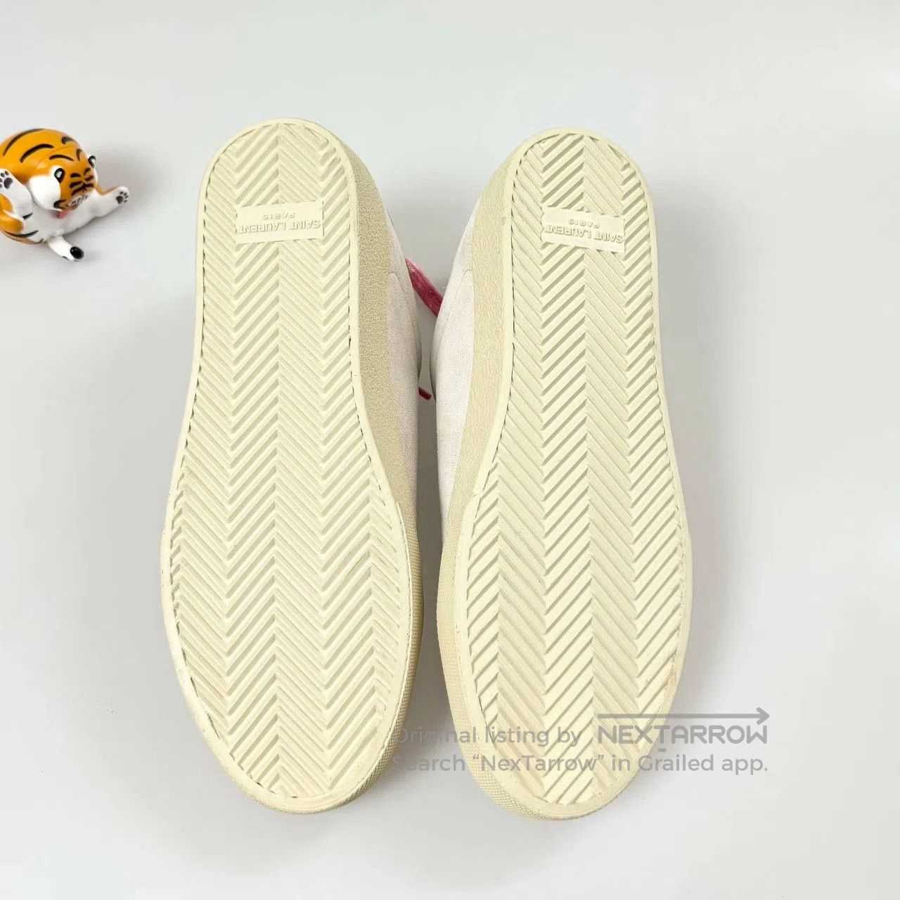 Yves Saint Laurent YSL Light Pink Suede Board Shoes. Size US 7 / IT 37 - 6 Thumbnail