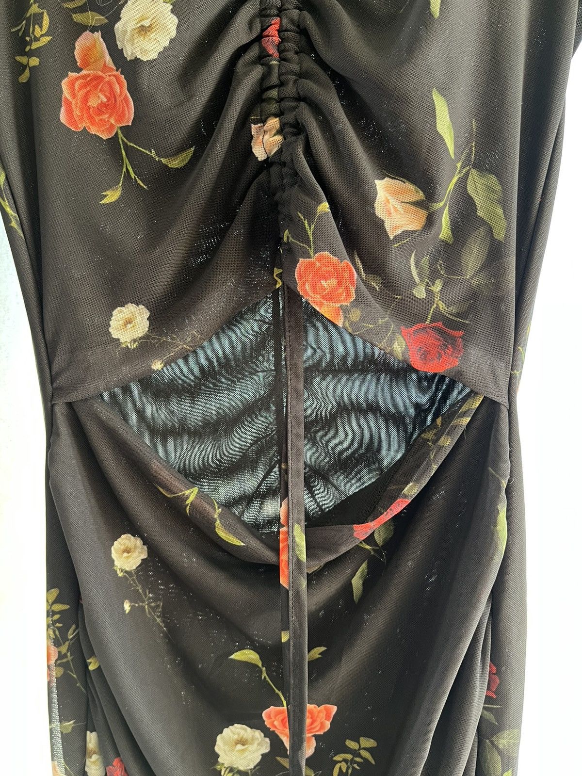 Allsaints AllSaints Black Sheer Floral Ruched Midi Dress XS Size XS / US 0-2 / IT 36-38 - 3 Thumbnail