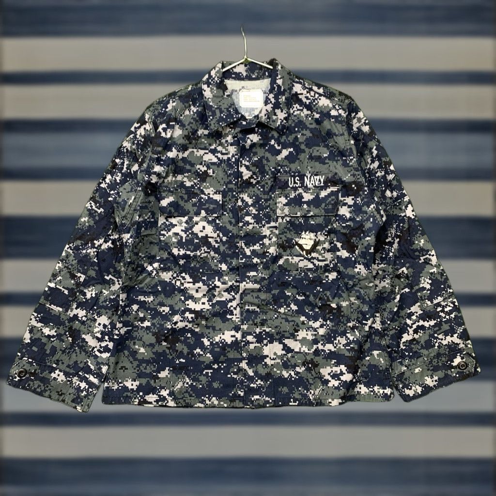 Vintage Vintage US Navy Military Jacket Short Blue Digital Camo 90s Army Casual Workwear Men Size 39 Size US 39 - 1 Thumbnail