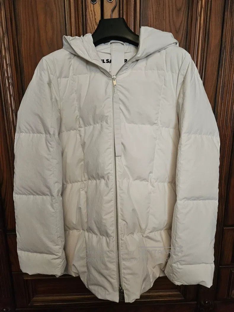 Jil Sander size 34 Cream loose silhouette down jacket
